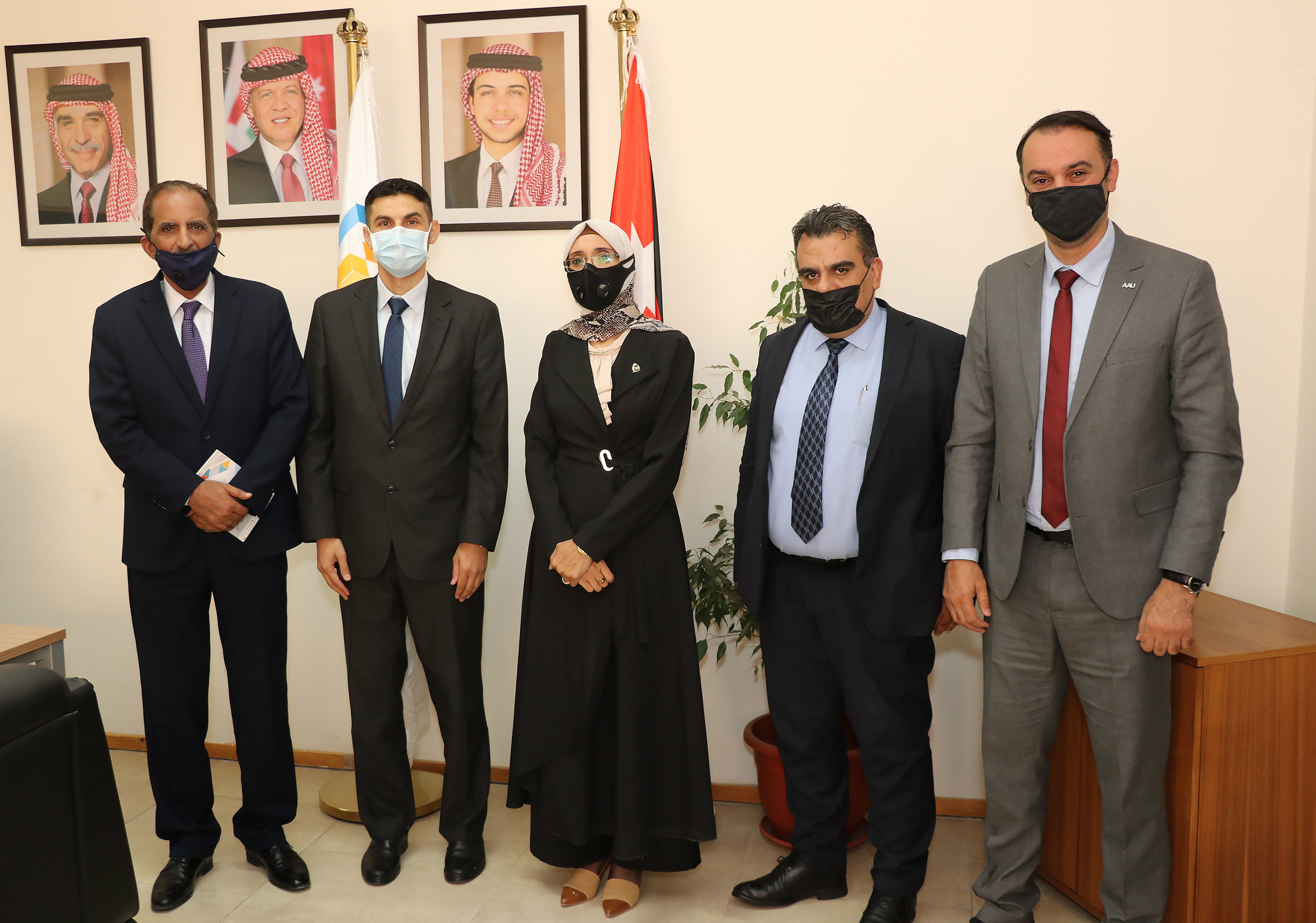 "عمان العربية " و " الاستقلال" تبحثان سبل التعاون الأكاديمي والبحثي المشترك3