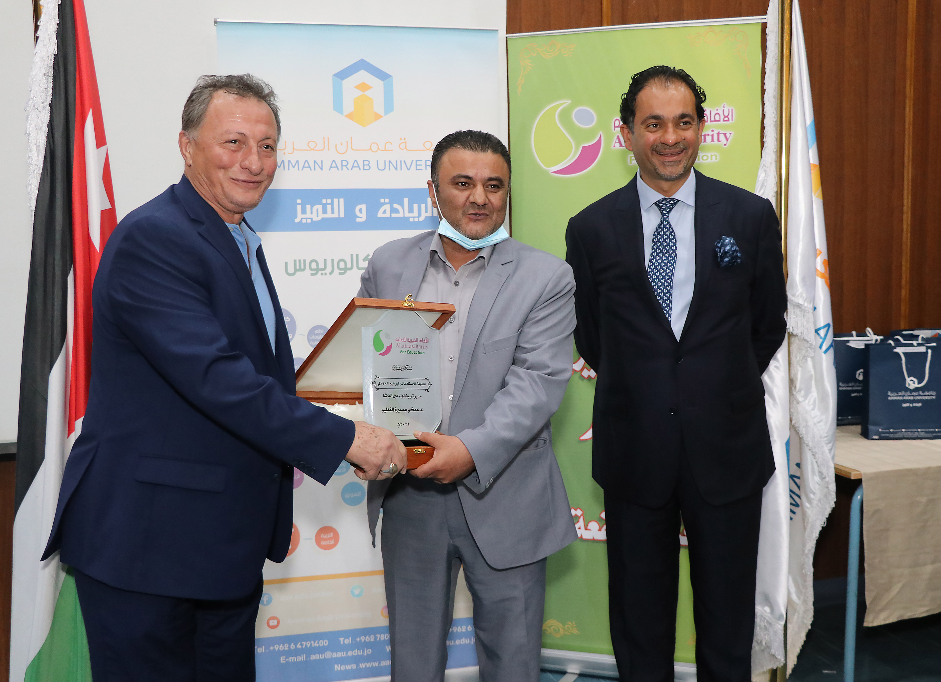 "عمان العربية تكرم الطلبة المتفوقين في الثانوية العامة في لواء عين الباشا9