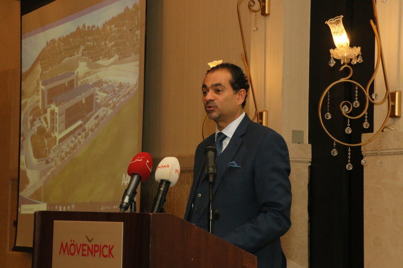 جامعة عمان العربية تكرم الباحثين وأعضاء هيئة التدريس المتميزين ضمن احتفالاتها بمئوية الدولة الأردنية١٤