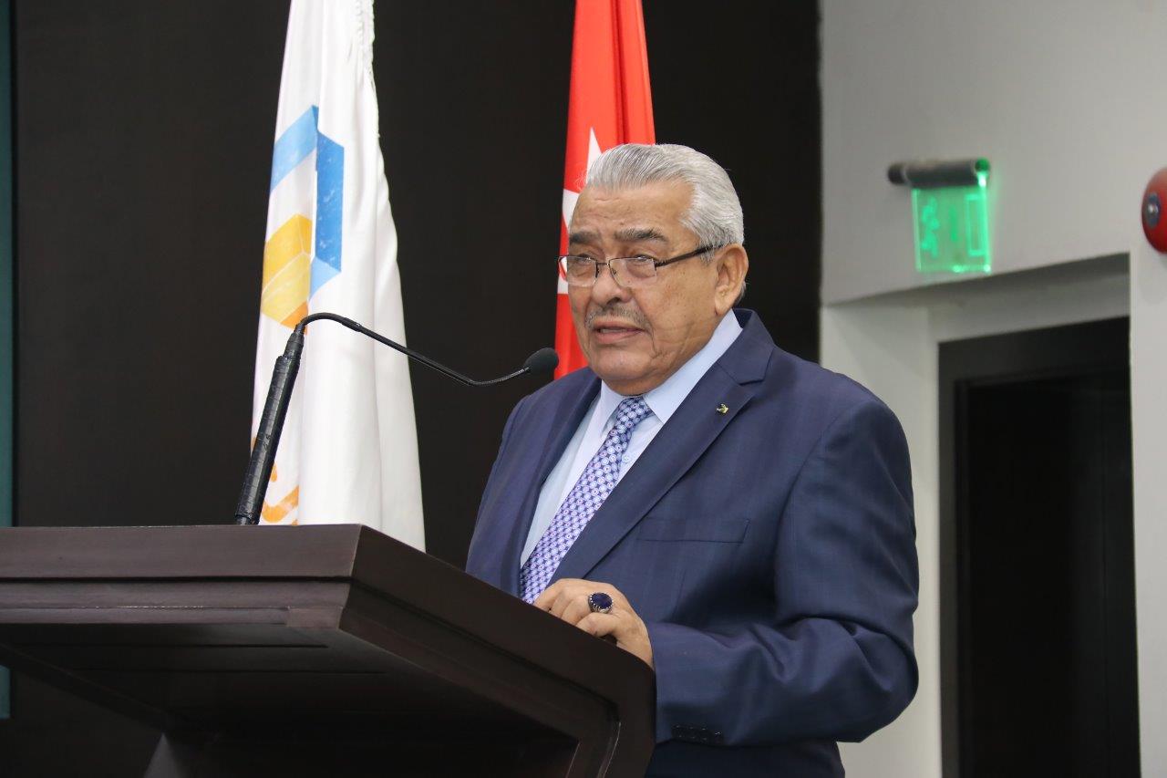 برعاية دولة الدكتور عبد الرؤوف الروابدة  مؤتمر "آثار أزمة كورونا على الأردن" في جامعة عمان العربية 8