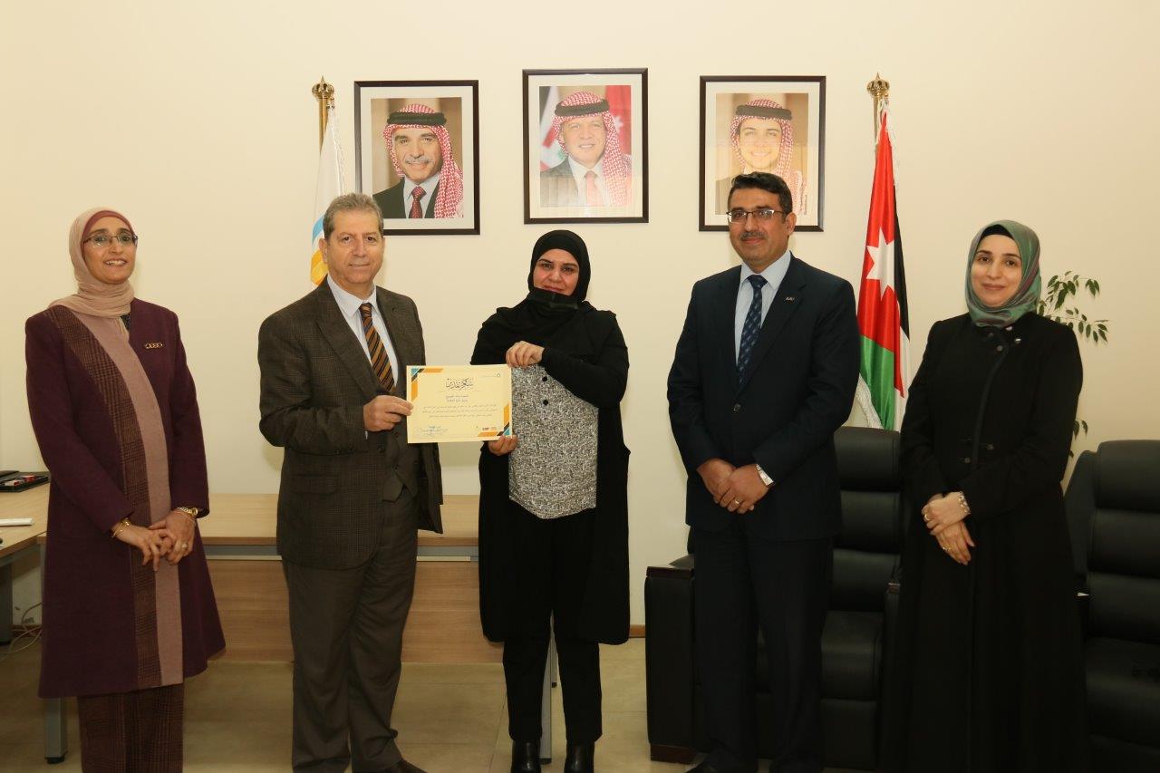 "عمان العربية" تكرّم عدداً من مدراء الوحدات الإدارية٥