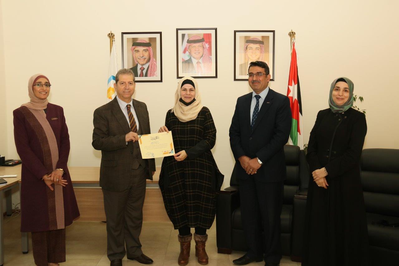 "عمان العربية" تكرّم عدداً من مدراء الوحدات الإدارية٤