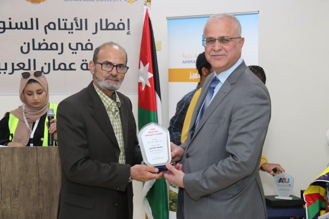 "عمان العربية" تقييم حفل إفطار رمضاني في الحرم الجامعي13