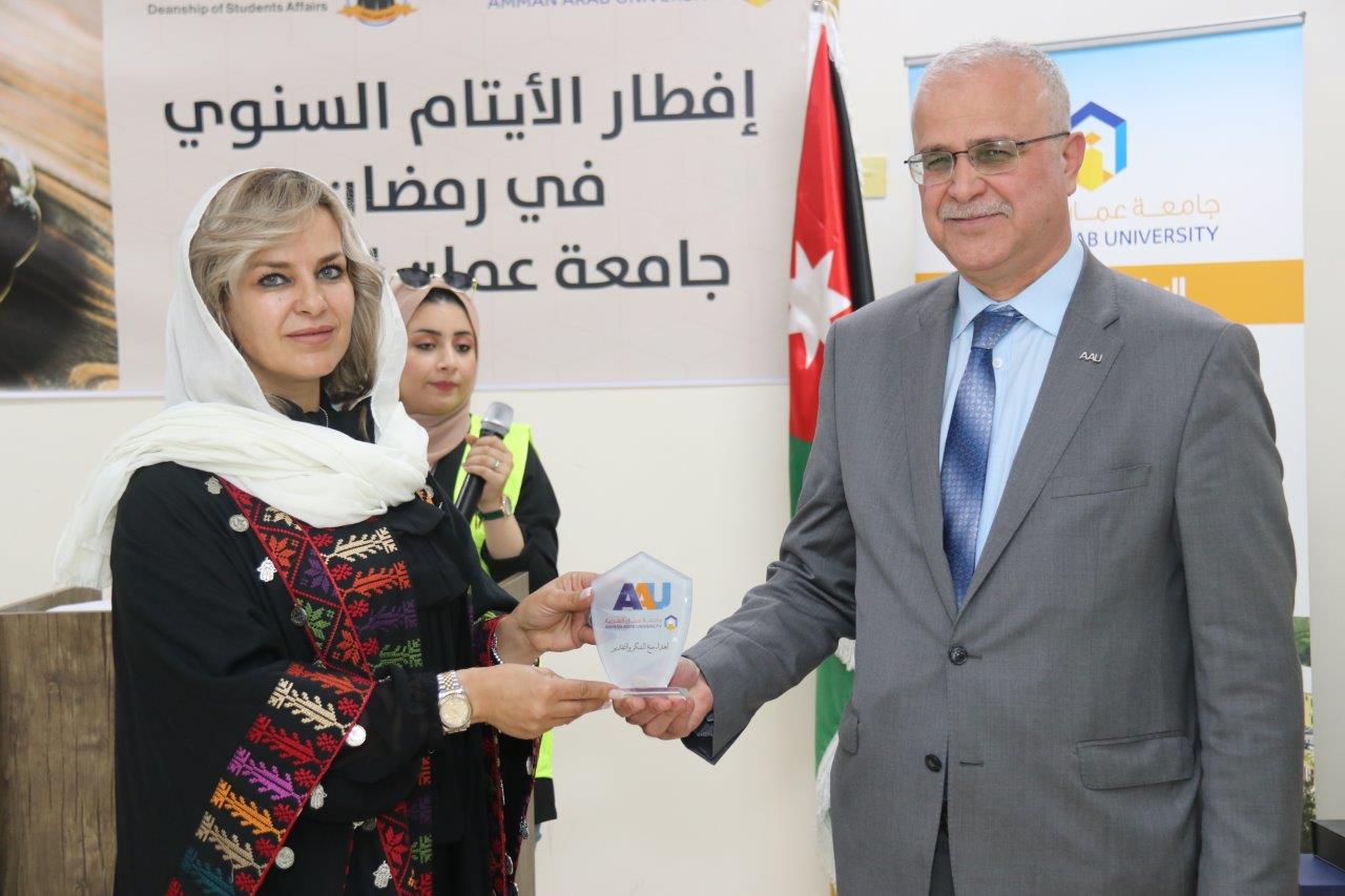 "عمان العربية" تقييم حفل إفطار رمضاني في الحرم الجامعي14