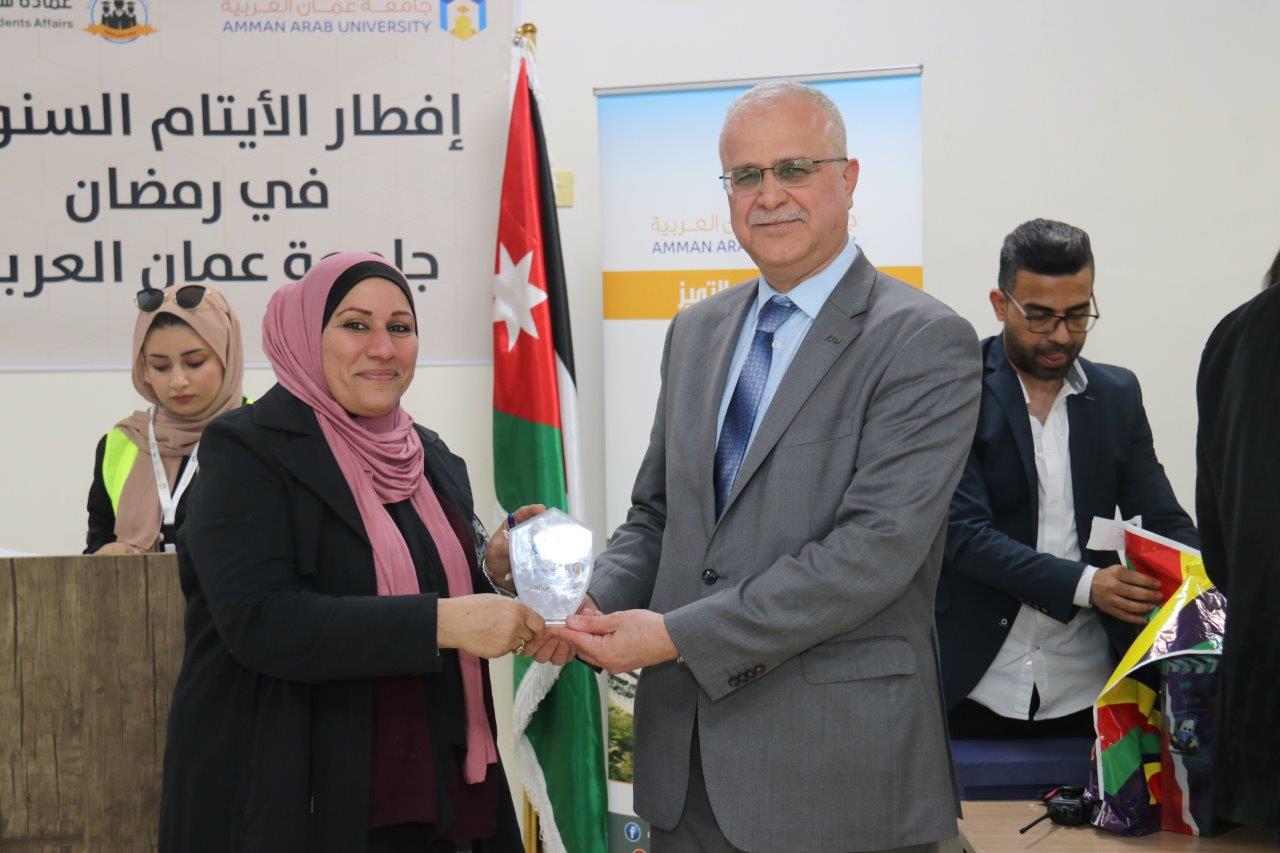 "عمان العربية" تقييم حفل إفطار رمضاني في الحرم الجامعي15
