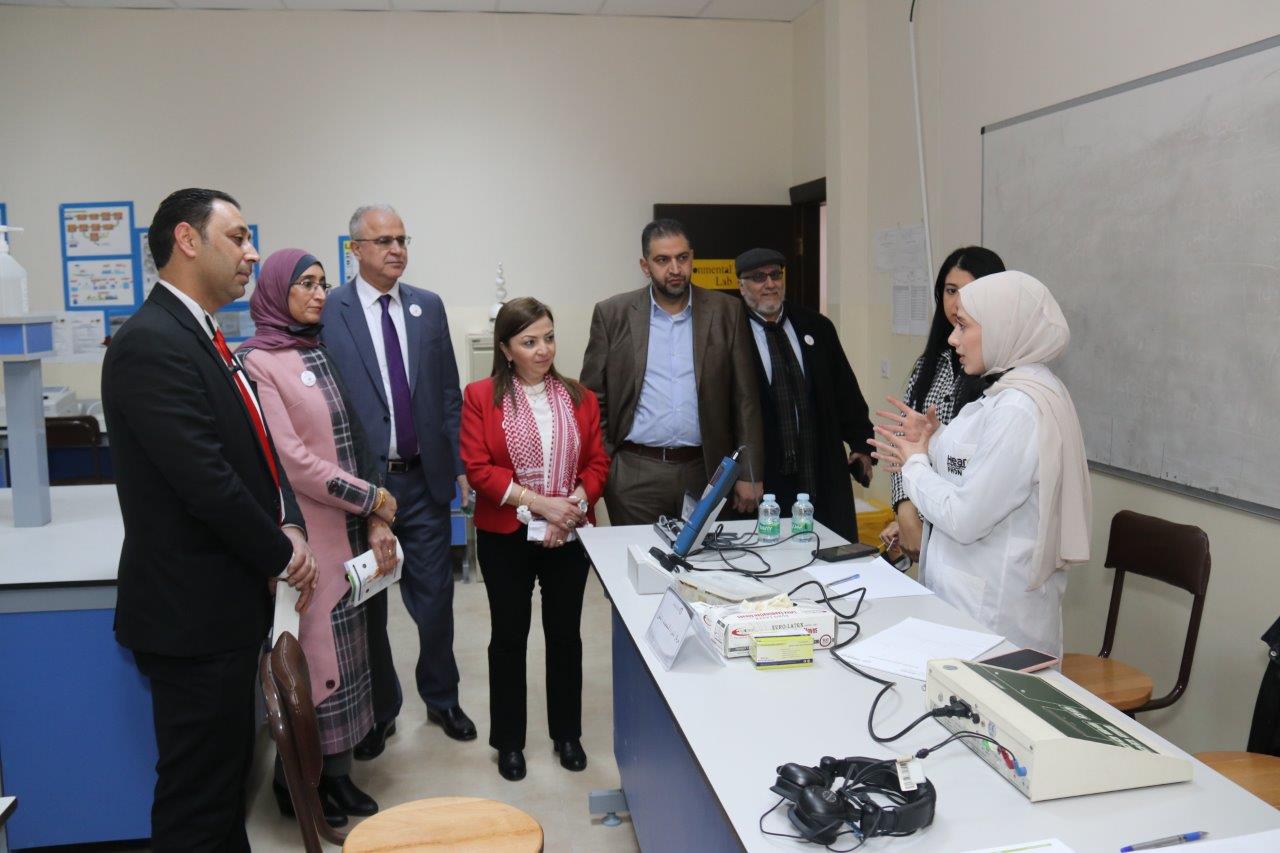 يوم طبي مجاني في رحاب جامعة عمان العربية23