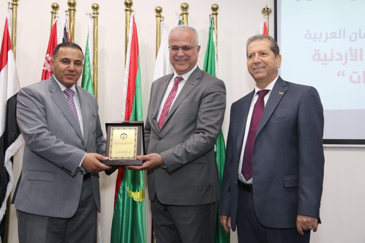 محافظ البلقاء يرعى احتفال عيد الاستقلال ويوم الجاليات في "عمان العربية"11