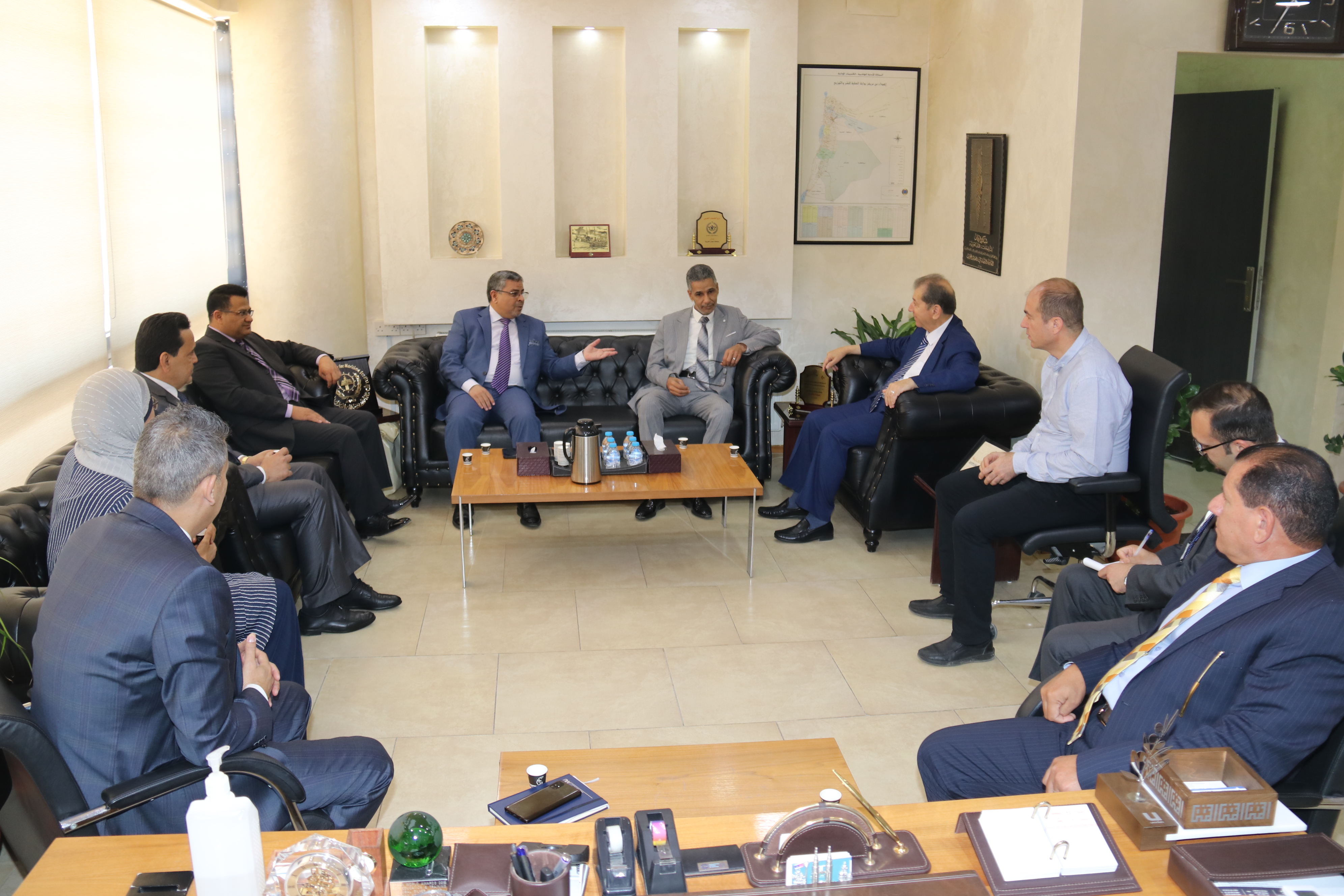 وفد من جامعة سرت الليبية يزور جامعة عمان العربية3