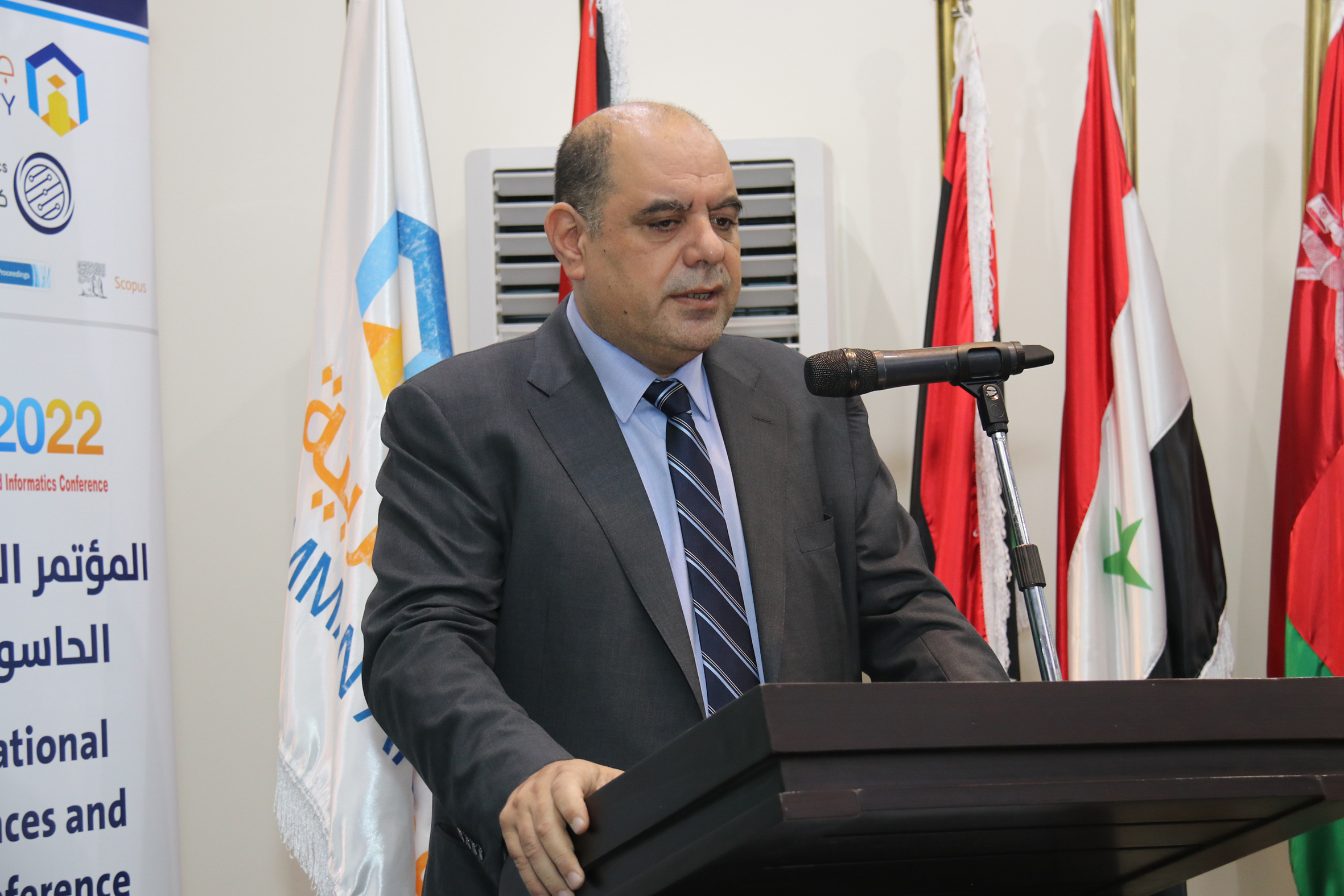 الهناندة يرعى افتتاح فعاليات المؤتمر الدولي الرابع في العلوم الحاسوبية والمعلوماتية في "عمان العربية"12