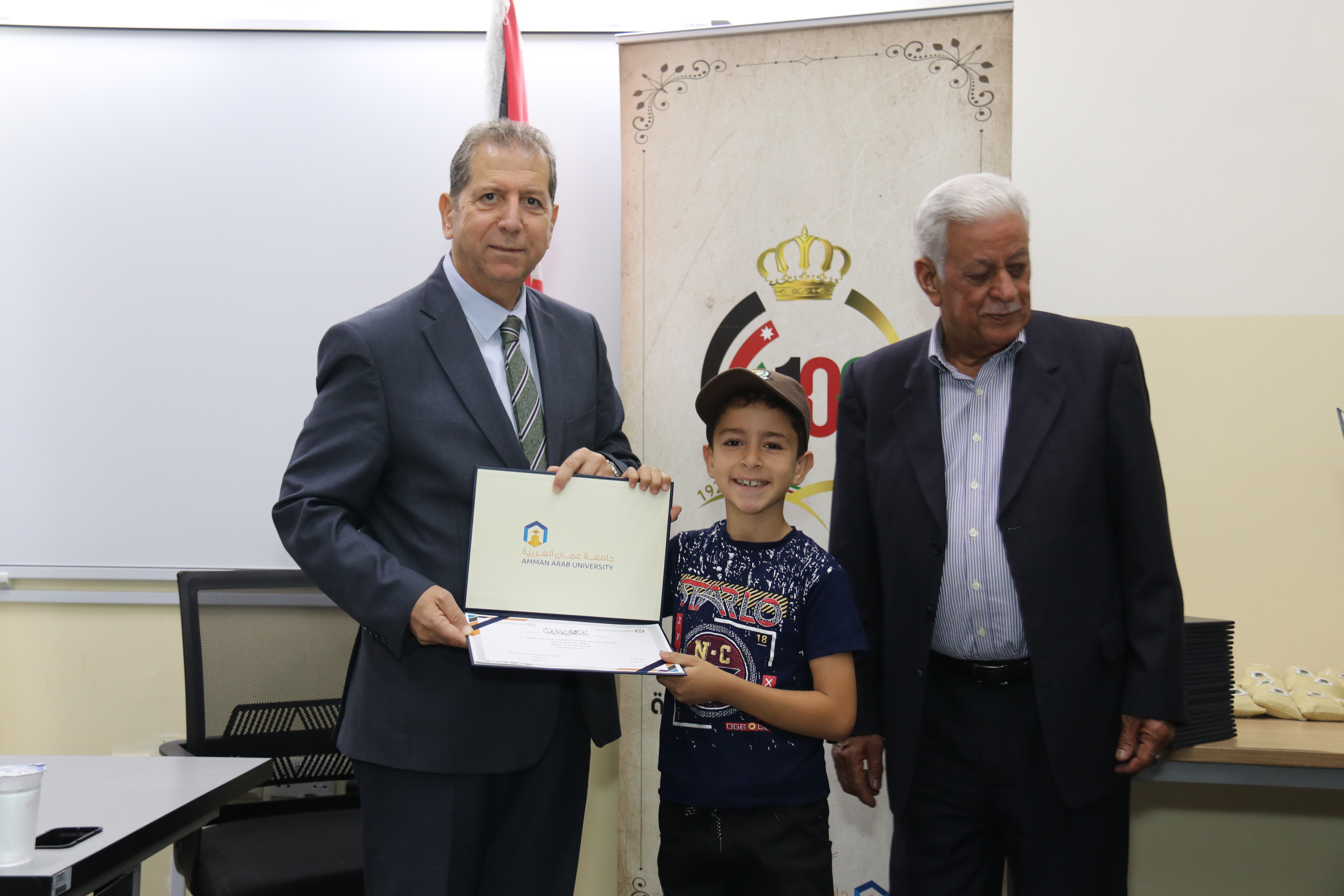جامعة عمان العربية تقدم دورات تدريبية للمجتمع المحلي7