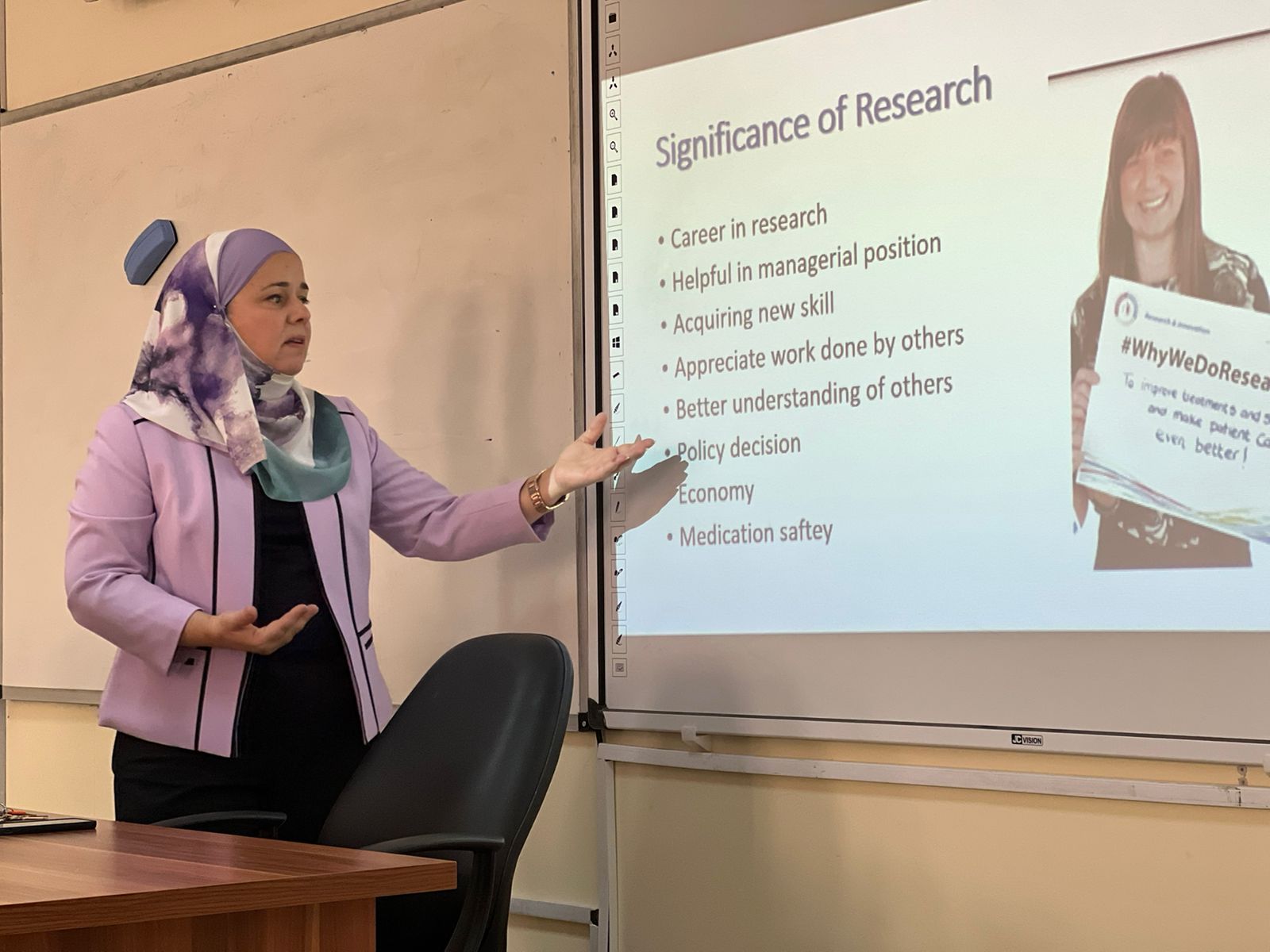 انطلاق نادي البحث العلمي لكلية الصيدلة في جامعة عمان العربية2