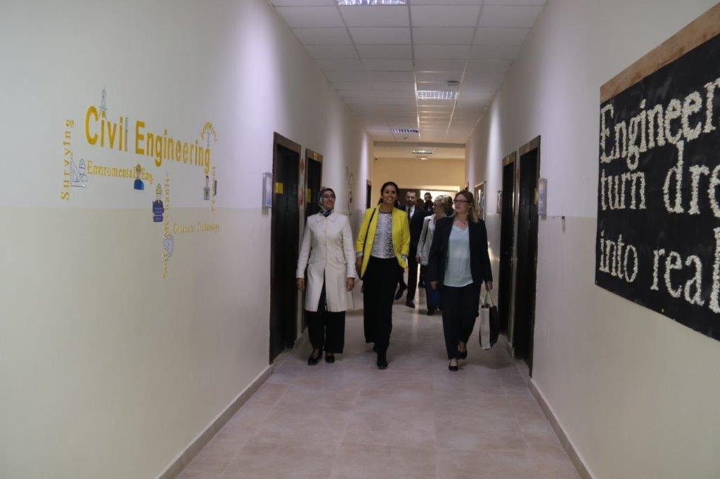 "عمان العربية" تستقبل وفداً من عدة جامعات هولندية لبحث سبل التعاون27