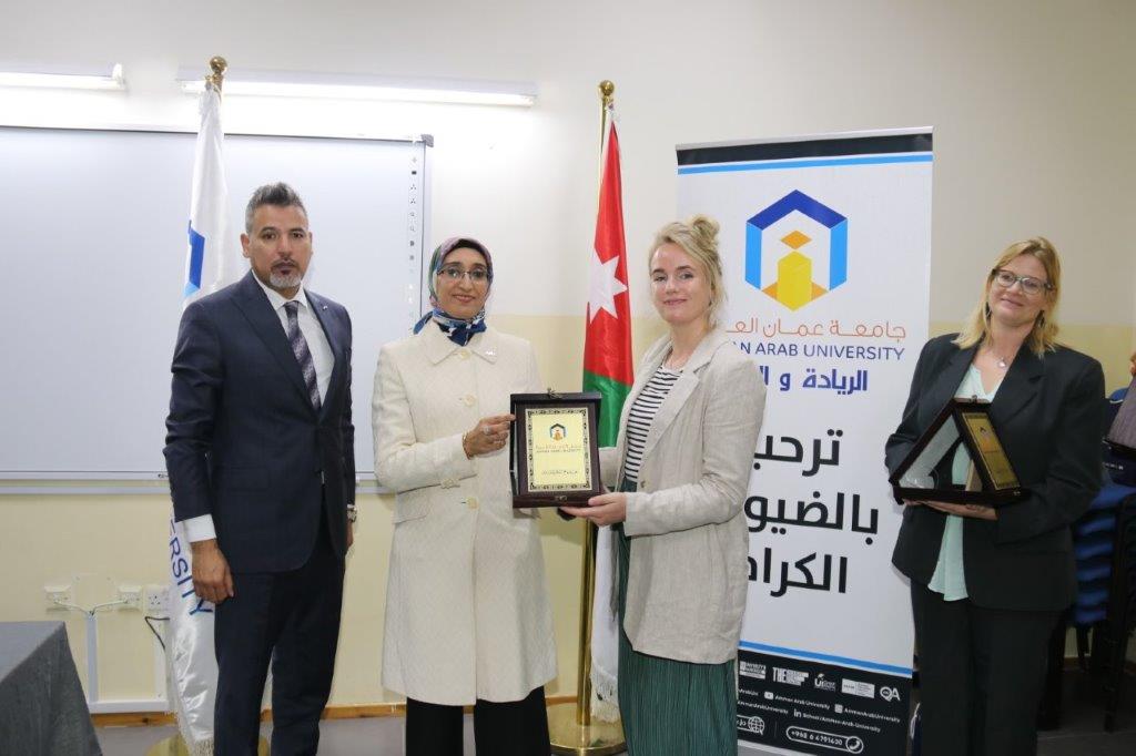 "عمان العربية" تستقبل وفداً من عدة جامعات هولندية لبحث سبل التعاون52