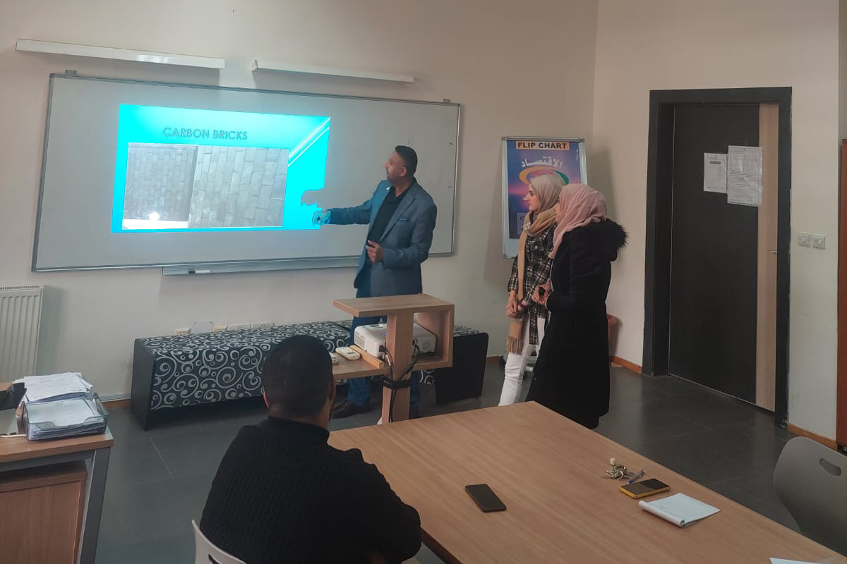 "عمان العربية" تنهي تجهيزات المشاركة في مسابقة طلبة الجامعات الأردنية4