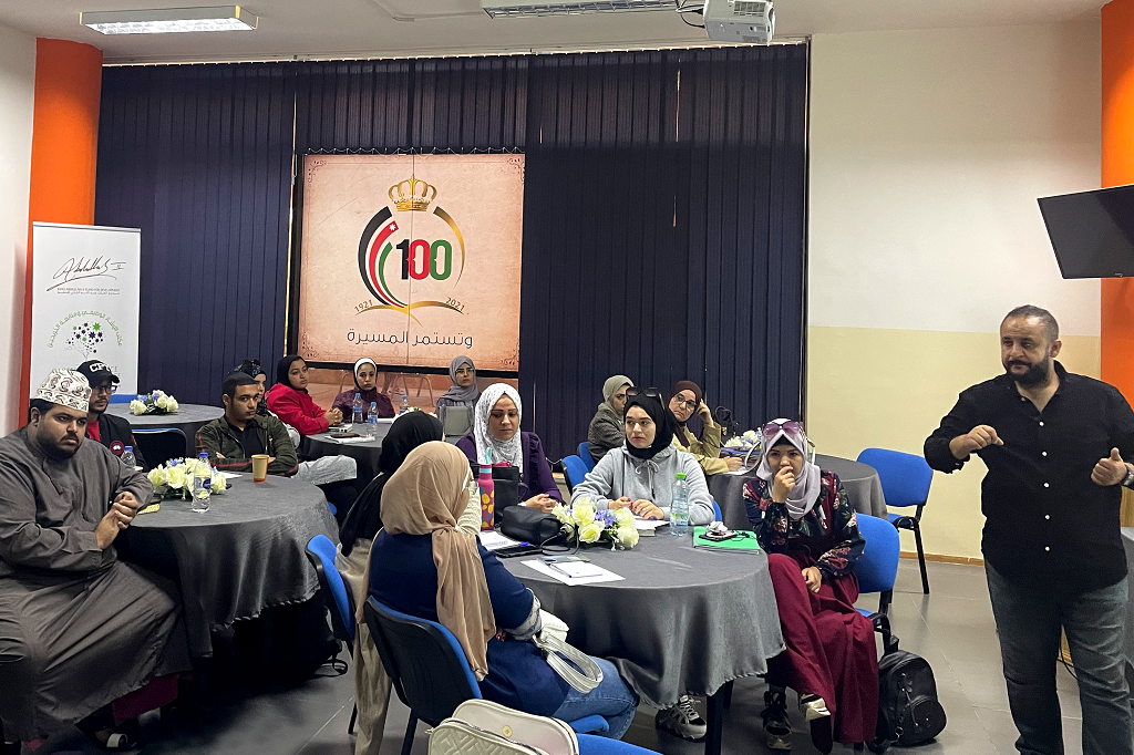 ورشة بعنوان "إعداد الخطط التربوية وكتابتها" لطلبة جامعة عمان العربية2