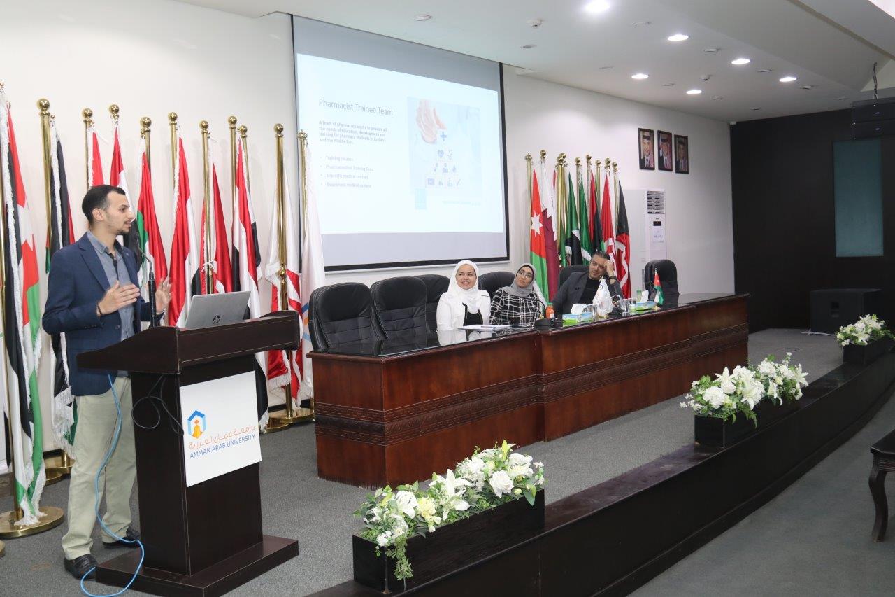 خريجو الصيدلة في " عمان العربية " يسردون قصص نجاحهم للطلبة المستجدين9