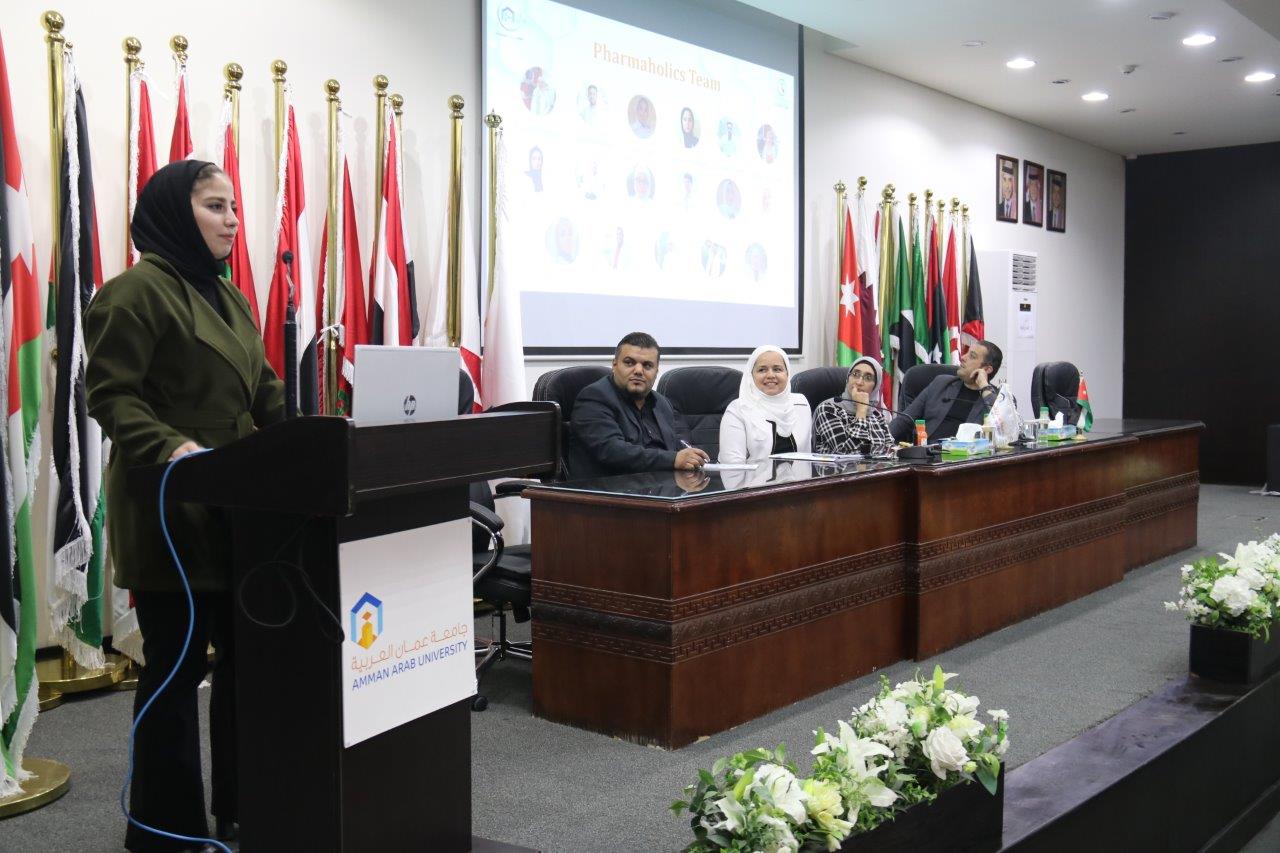 خريجو الصيدلة في " عمان العربية " يسردون قصص نجاحهم للطلبة المستجدين11