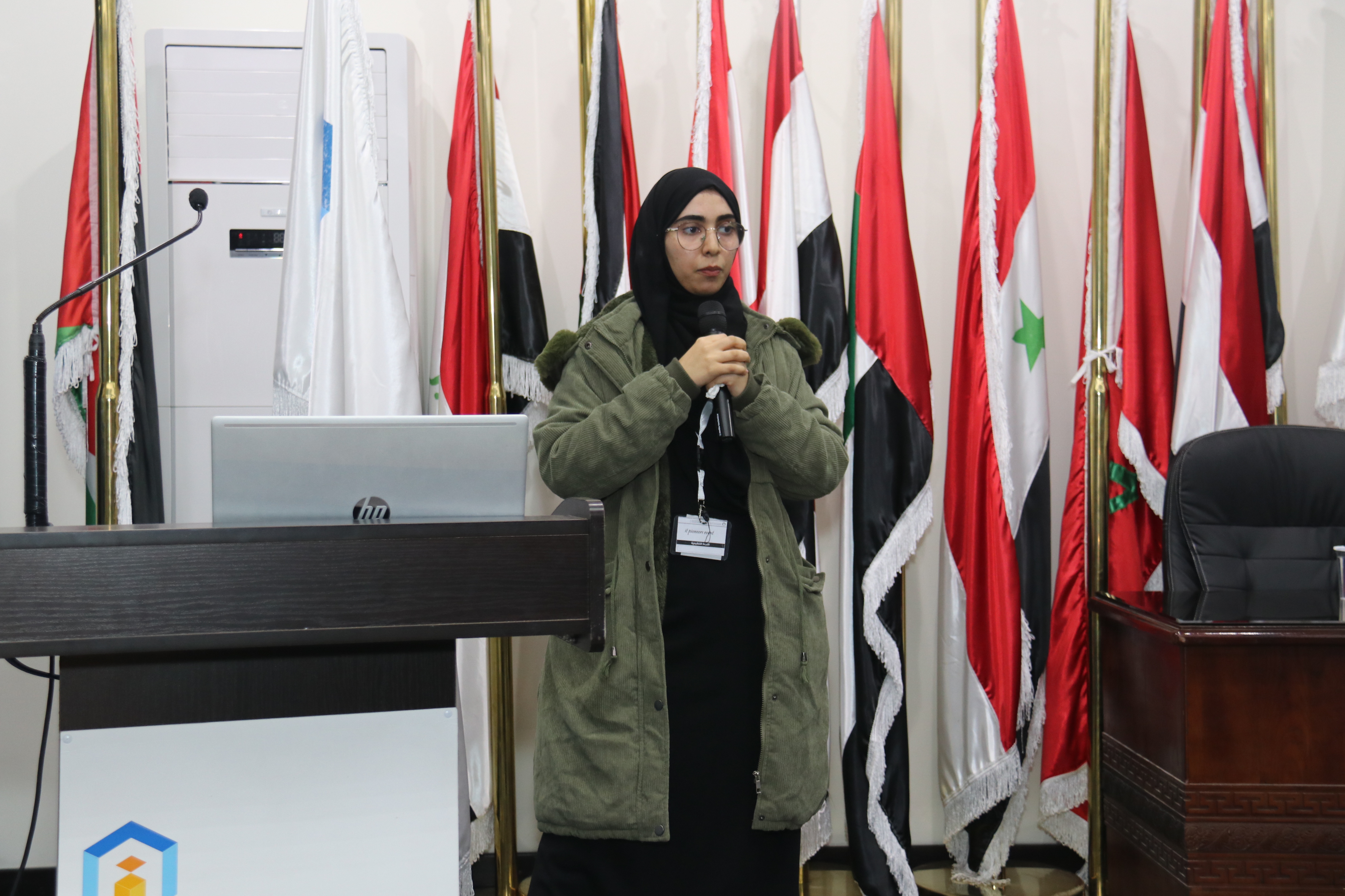 طلبة نادي تكنولوجيا المعلومات3