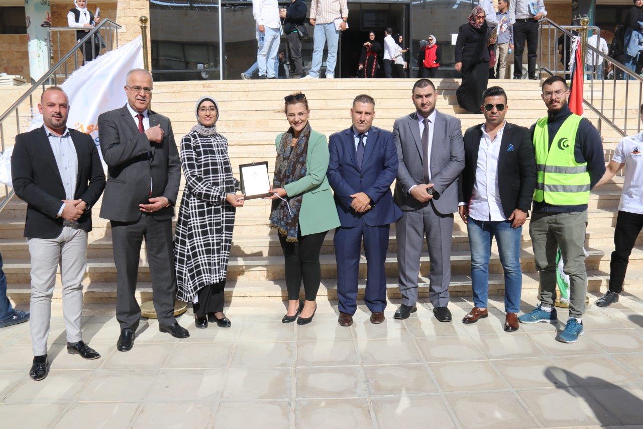 "عمان العربية" تستضيف فعاليات "سوق كرم" و "مبادرة احنا بكرا"13