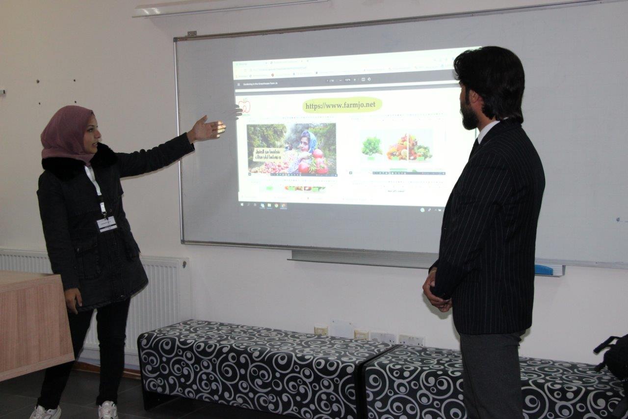 فعاليات "أسبوع الريادة العالمي" في جامعة عمان العربية11