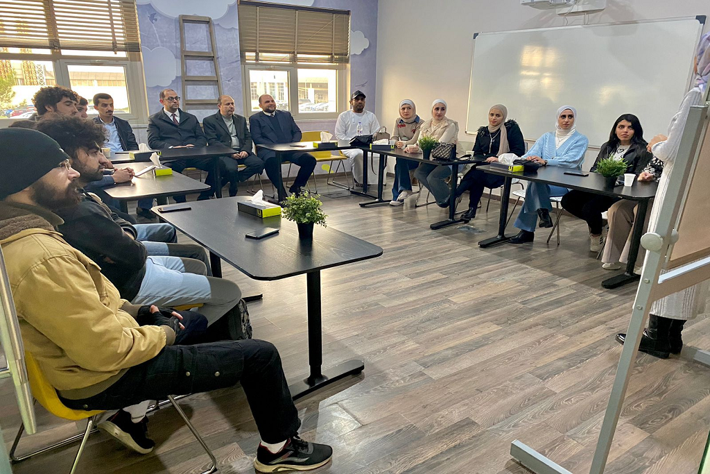جامعة عمان العربية تزور مسرعات الأعمال في مجمع الملك حسين للأعمال2