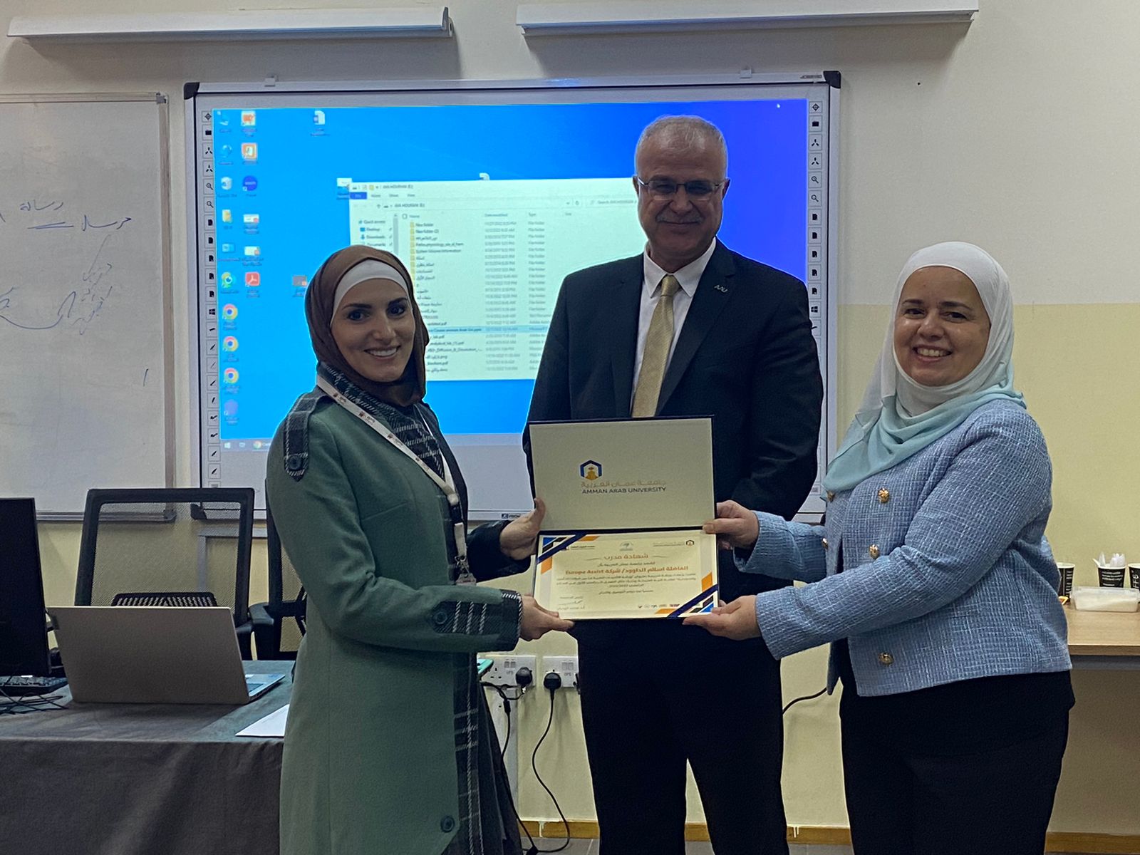 "عمان العربية" تعقد ورشة تدريبية في التأمينات الطبية ما بين شركات التأمين والصيادلة2