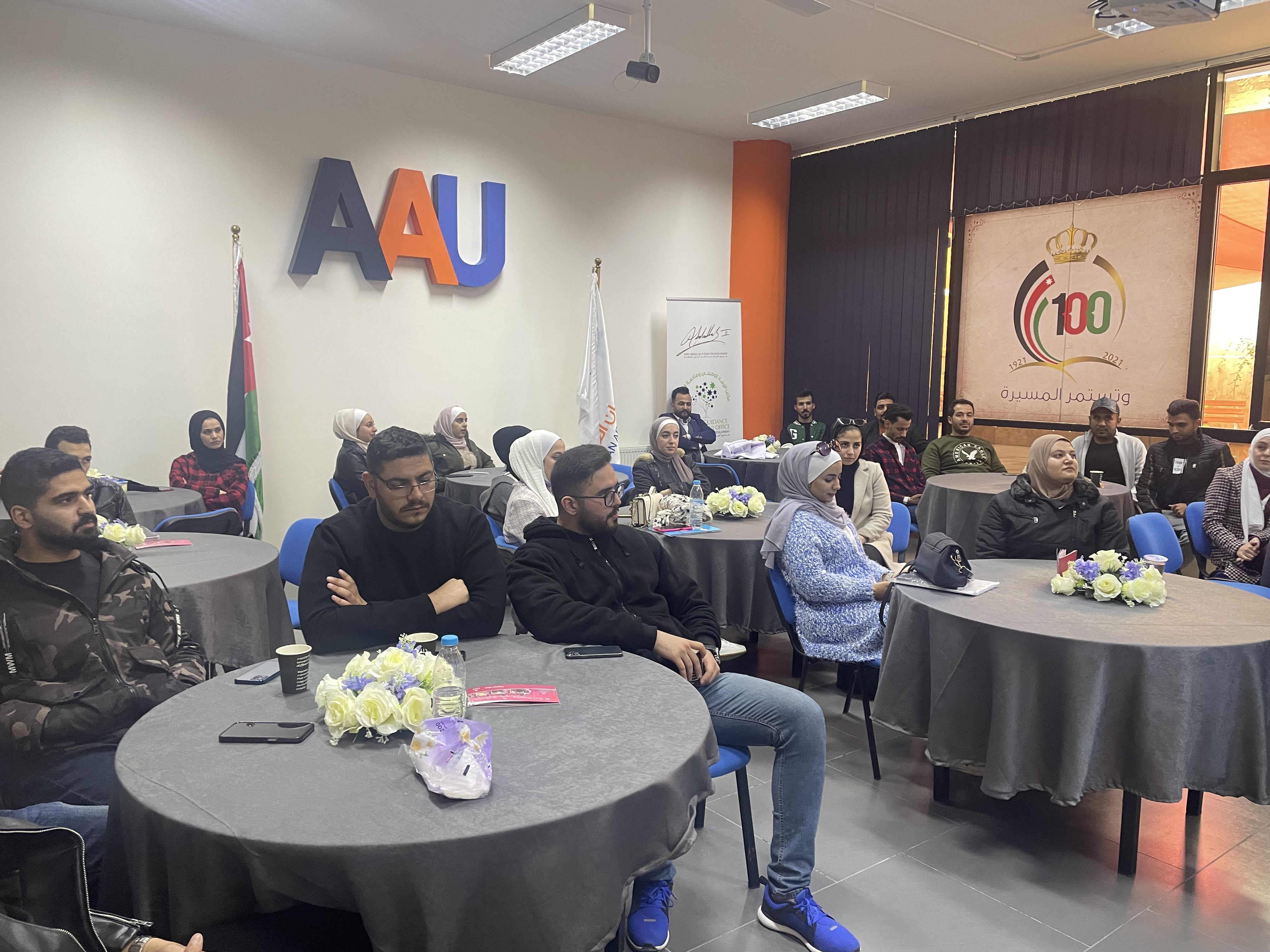 محفظة مهارات الطالب في "عمان العربية" تستمر بتسليح الطلبة بالورش التدريبية 1