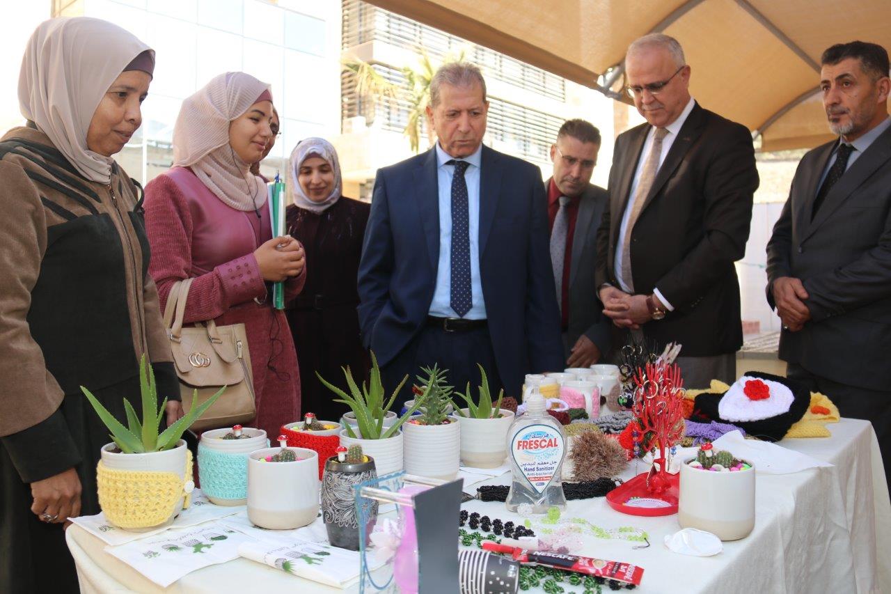 فعاليات بازار مزن جامعة عمان العربية الخيري 3