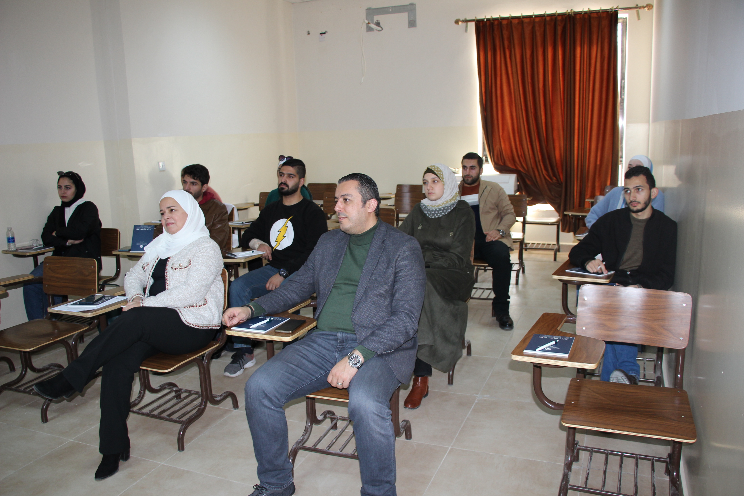 التسويق الصيدلاني ورشة تدريبية في "عمان العربية"2
