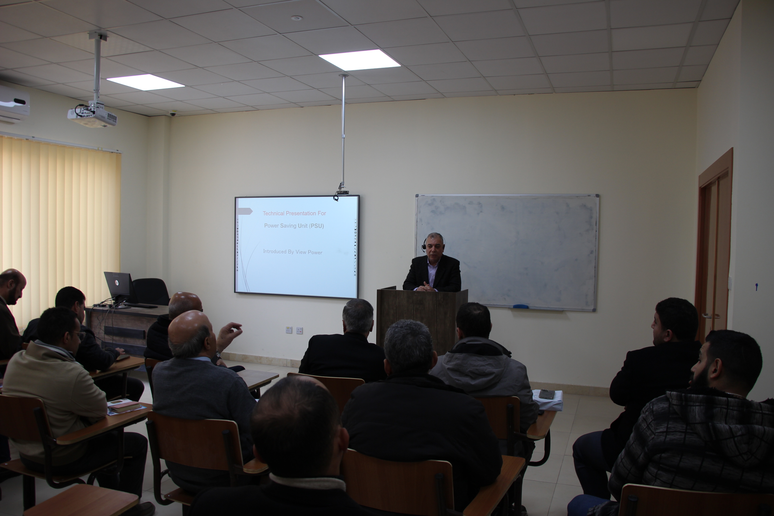 "عمّان العربية " تنظم محاضرة بالتكنولوجيا الحديثة في توفير الطاقة1
