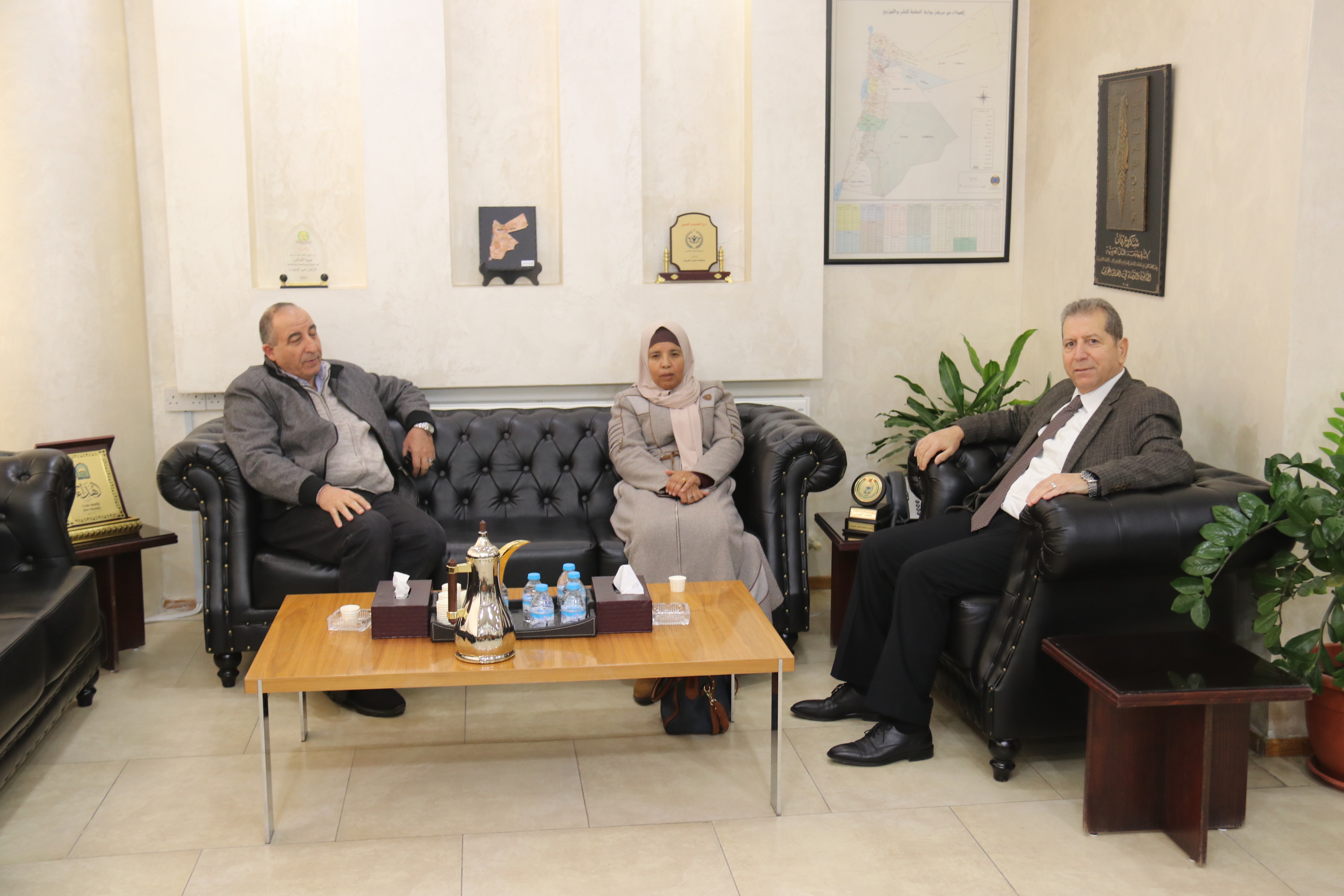 "عمّان العربية " و "بلدية عين الباشا" يجدّدان سبل التعاون المشتركة1