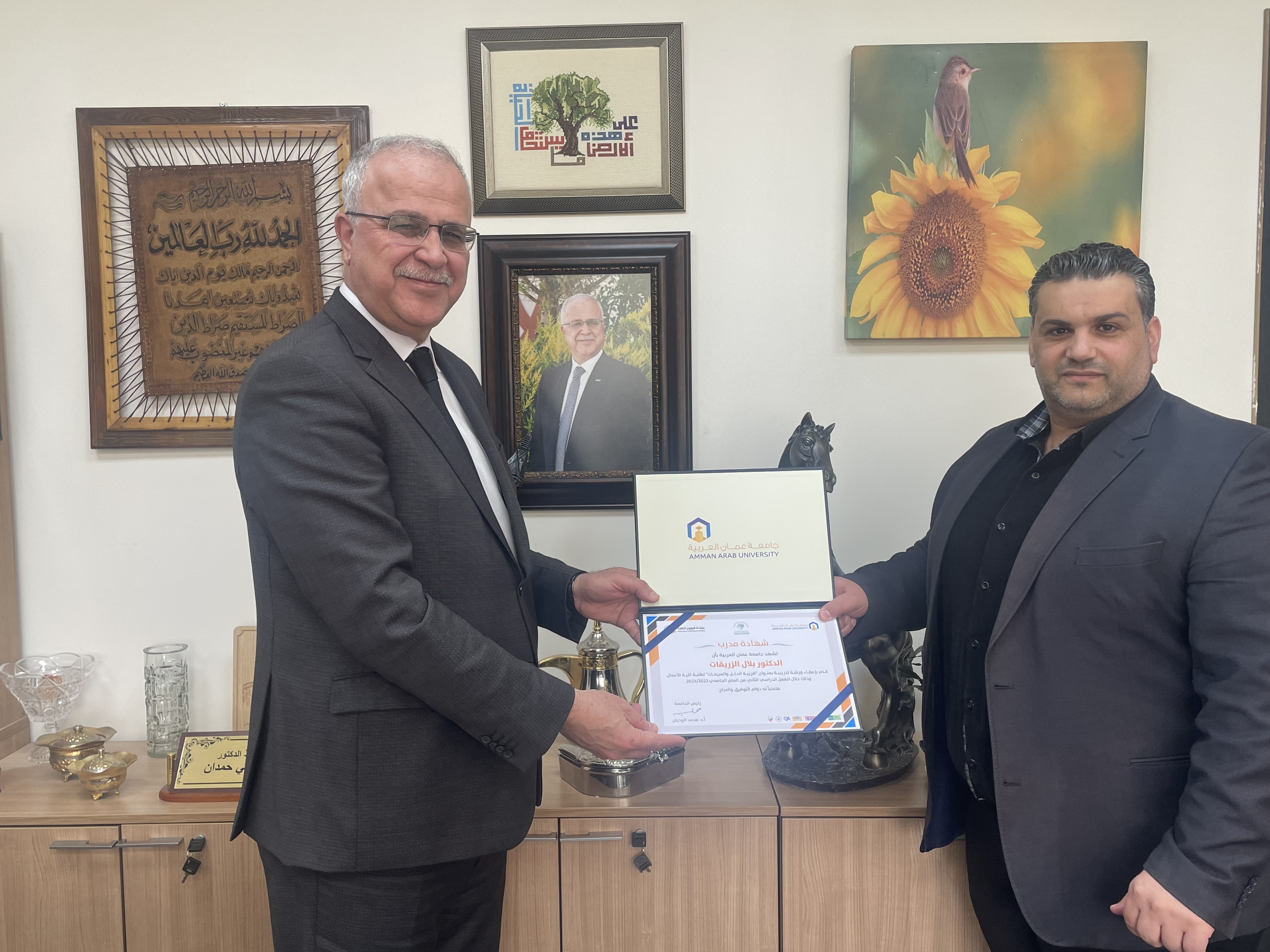 ورشة عن "ضريبة الدخل والمبيعات" لطلبة عمان العربية1