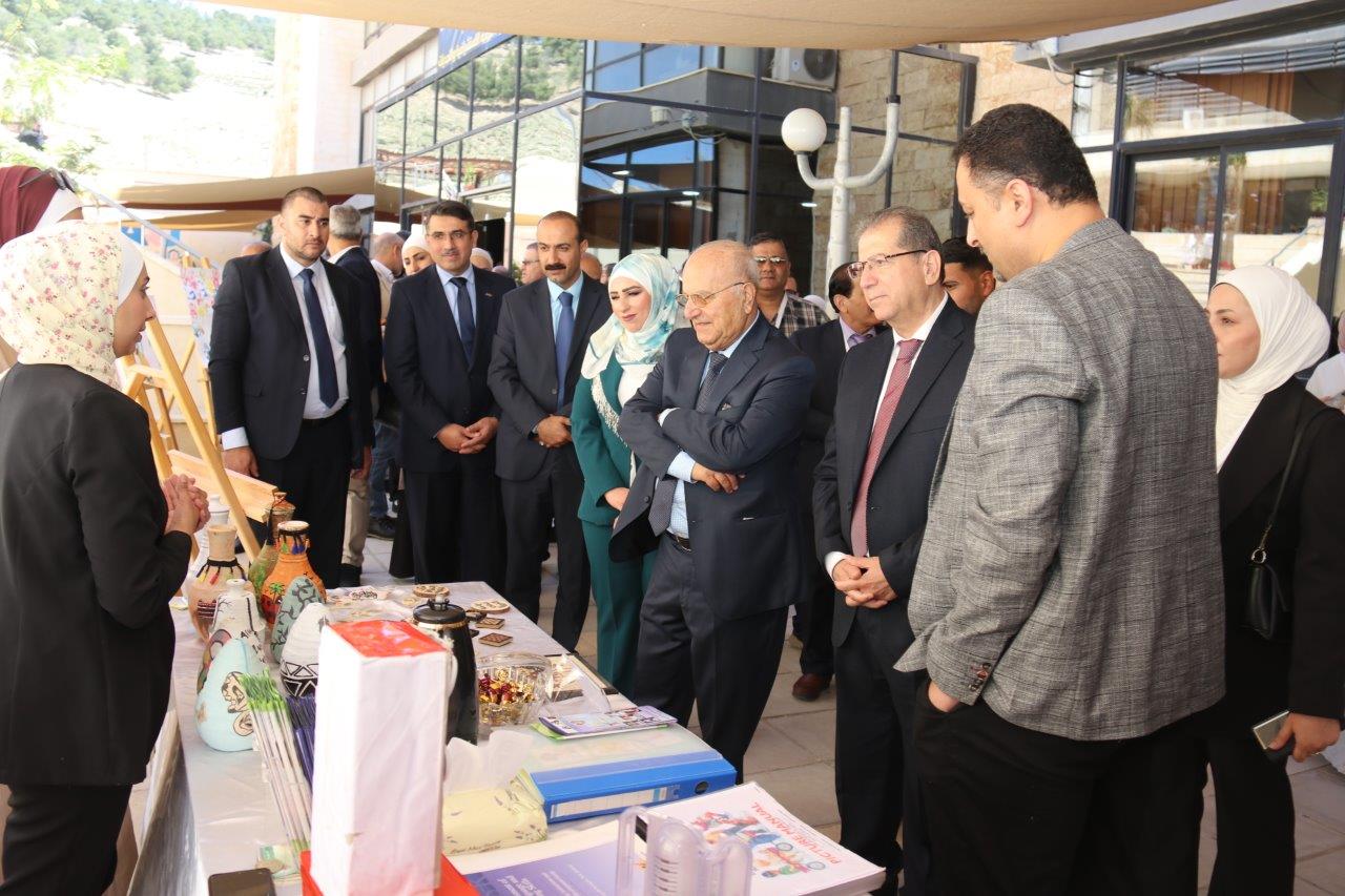 برعاية دولة الدكتور عدنان بدران مؤتمر في التربية الخاصة في "عمّان العربية"16