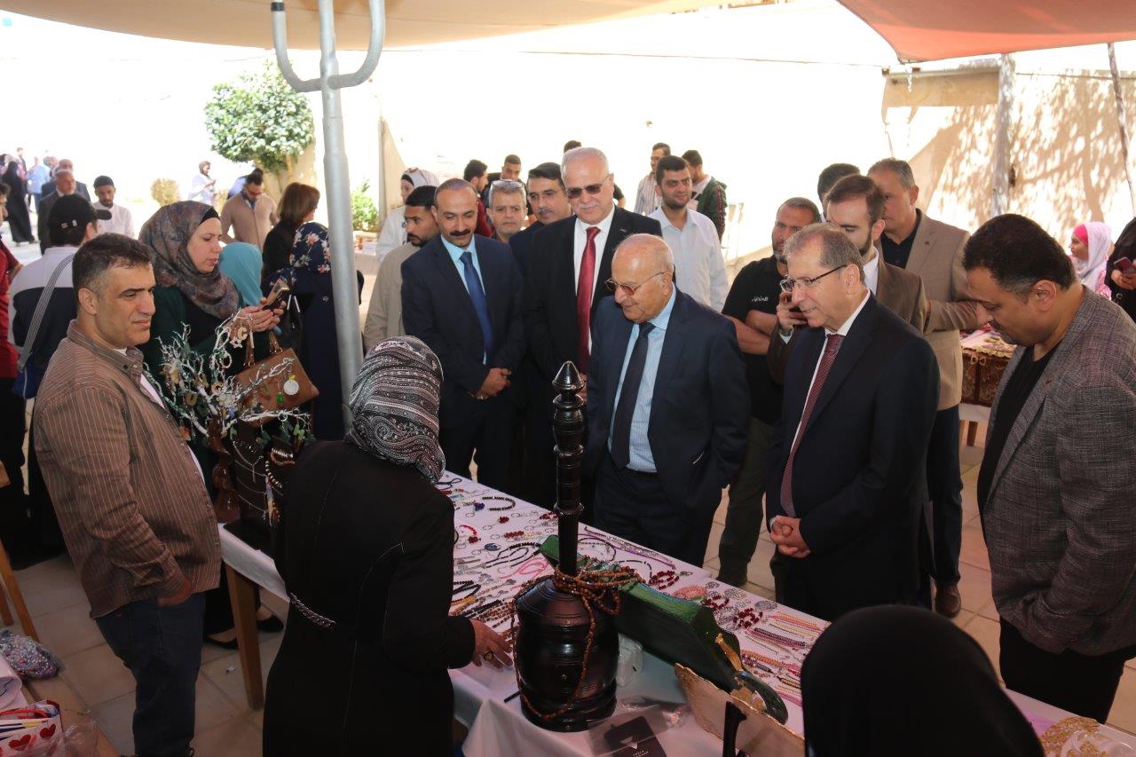 برعاية دولة الدكتور عدنان بدران مؤتمر في التربية الخاصة في "عمّان العربية"28