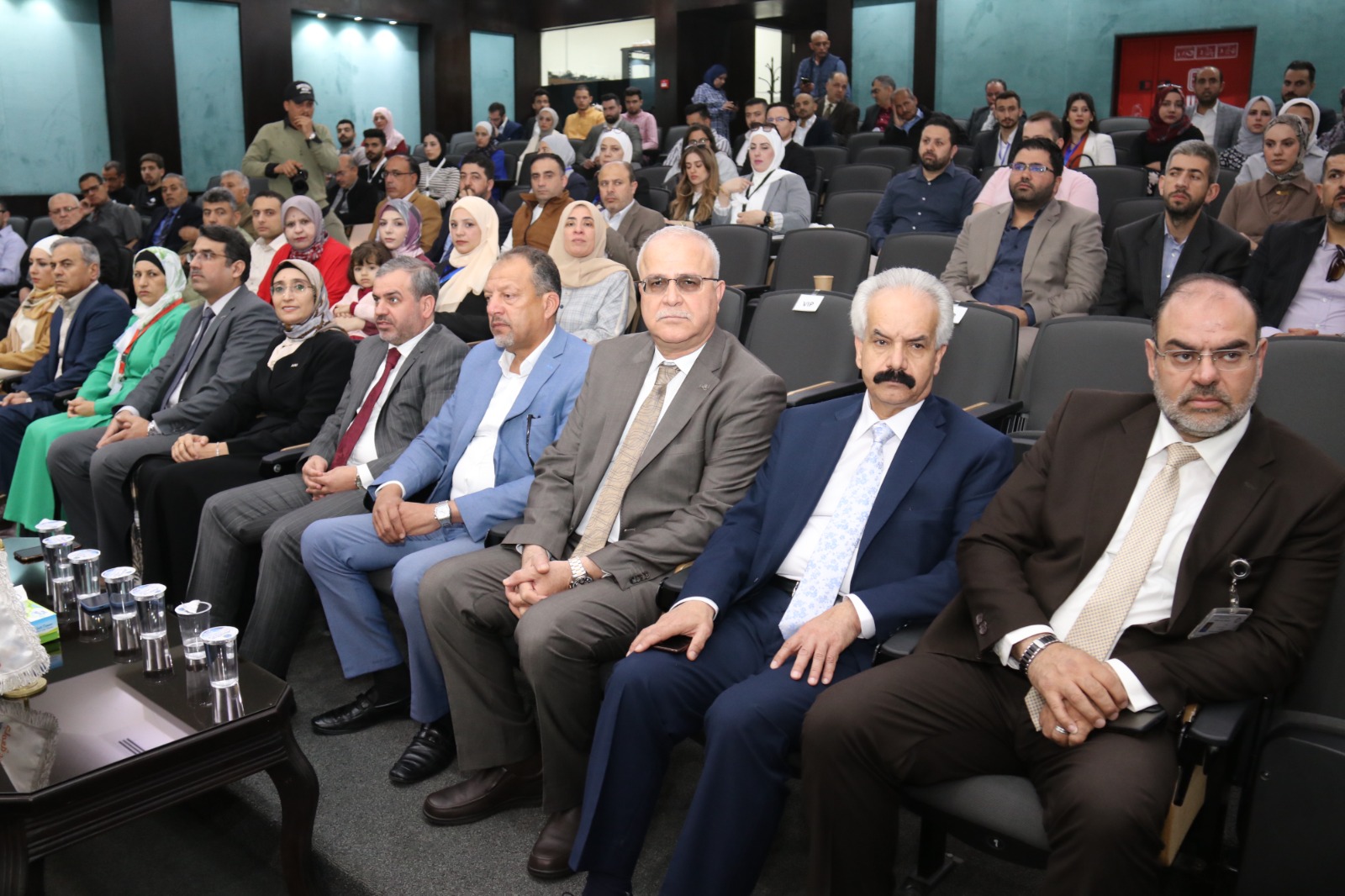 "بمشاركة 58 شركة في اليوم الوظيفي لجامعة عمّان العربية"3
