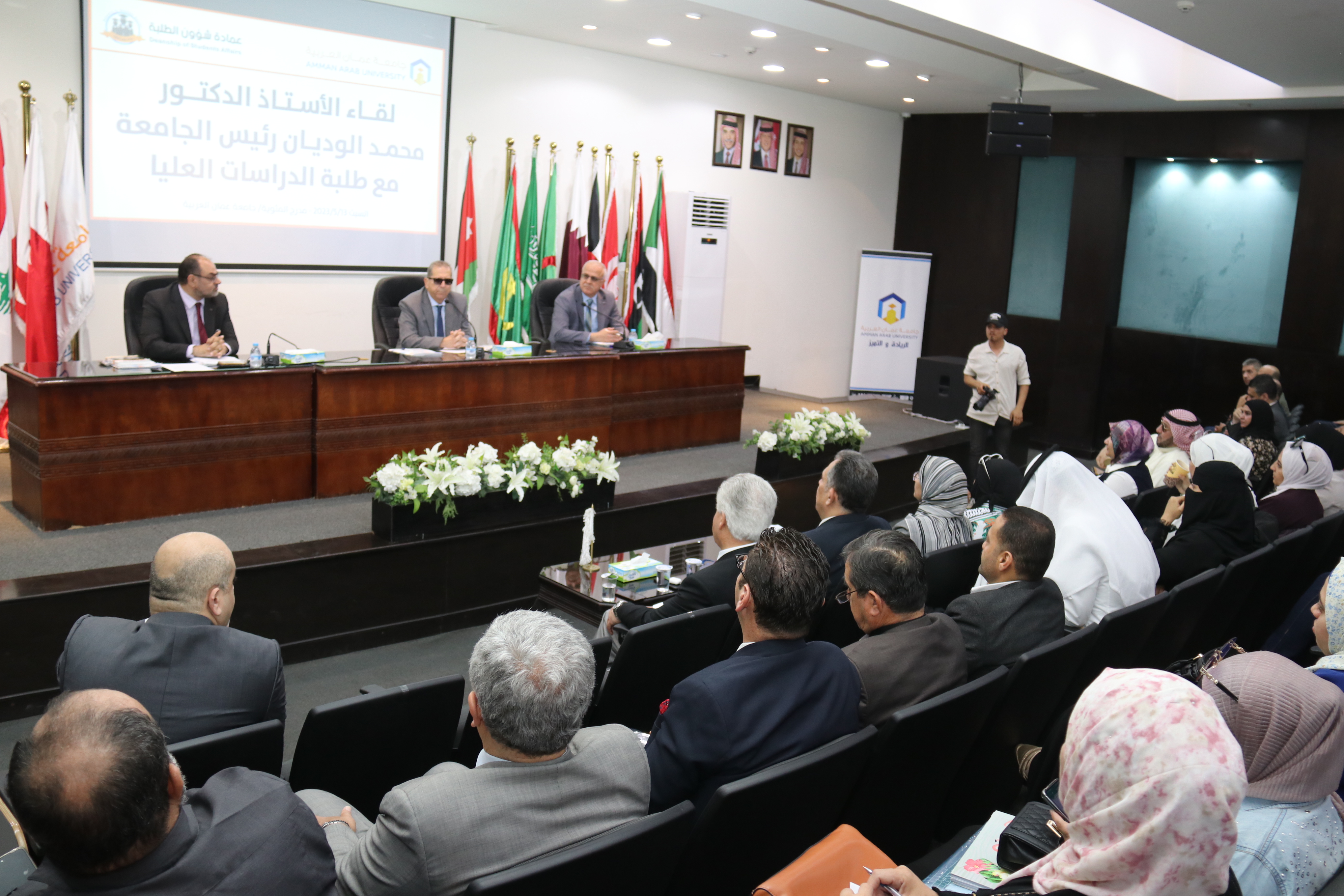 رئيس "عمّان العربية" لطلبة الدراسات العليا والبكالوريوس "أنتم سفراء جامعتكم"3