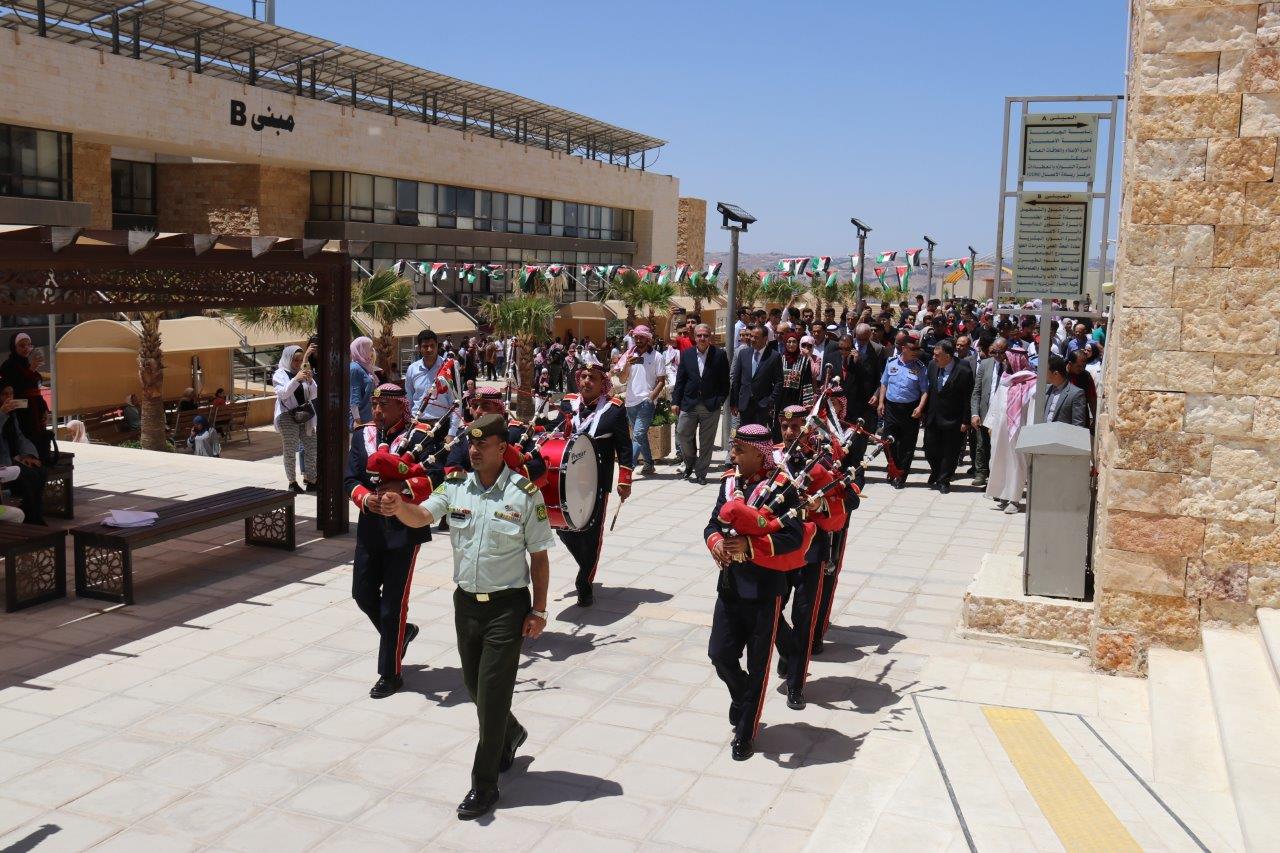 احتفال بعيد الاستقلال ويوم الجاليات في "عمّان العربية"21