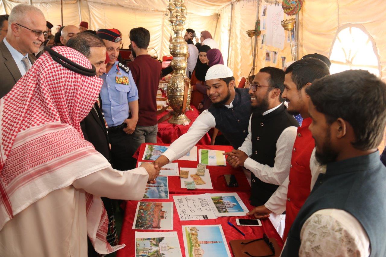احتفال بعيد الاستقلال ويوم الجاليات في "عمّان العربية"27