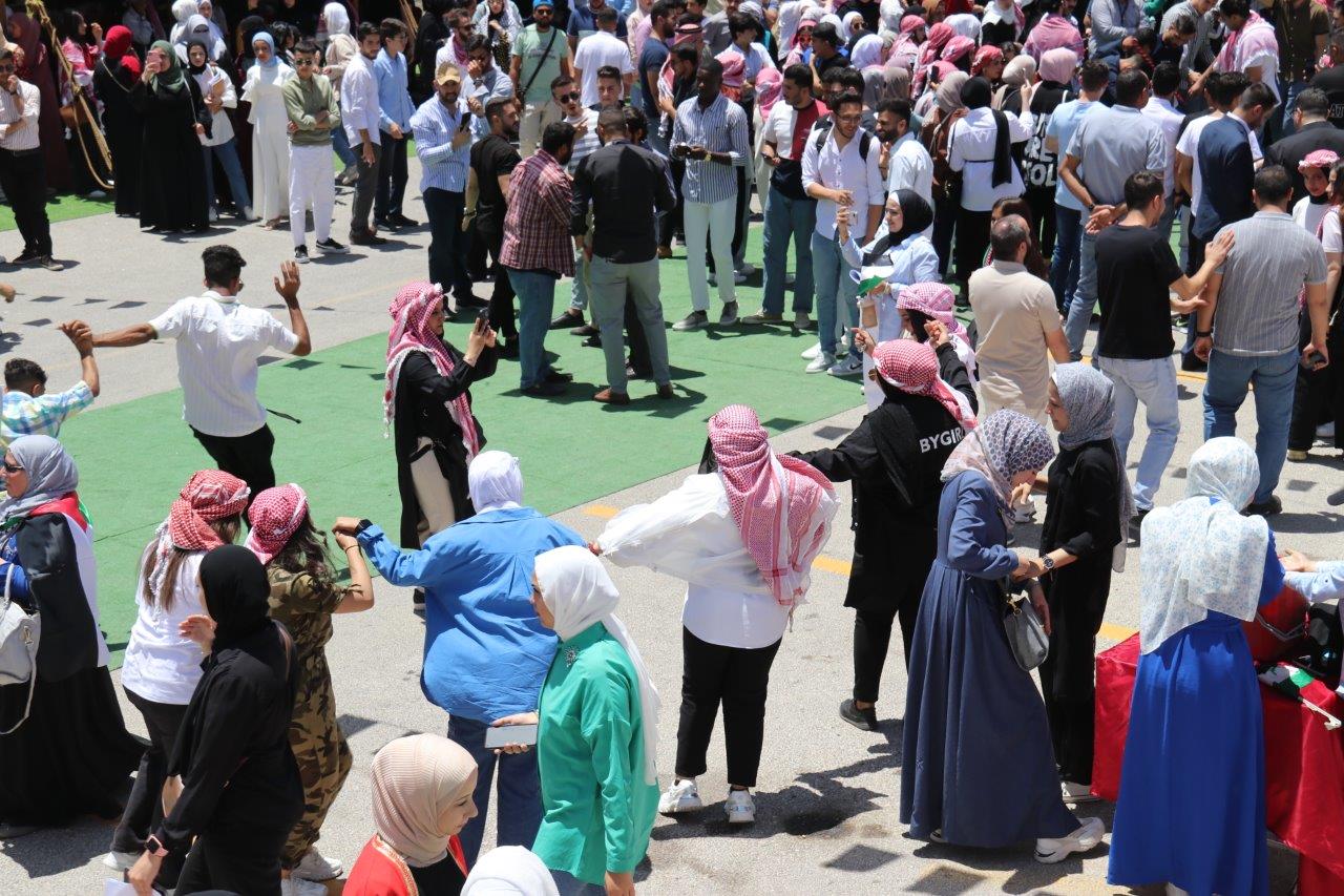 احتفال بعيد الاستقلال ويوم الجاليات في "عمّان العربية"42