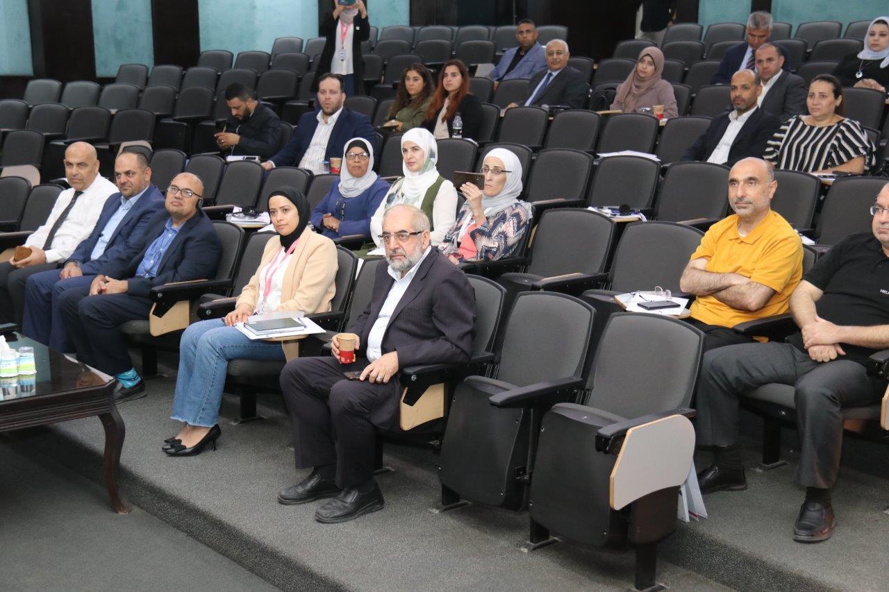 اختتام دورة "إدارة وقيادة العمل الخيري"10