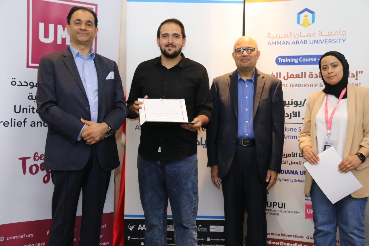اختتام دورة "إدارة وقيادة العمل الخيري"33