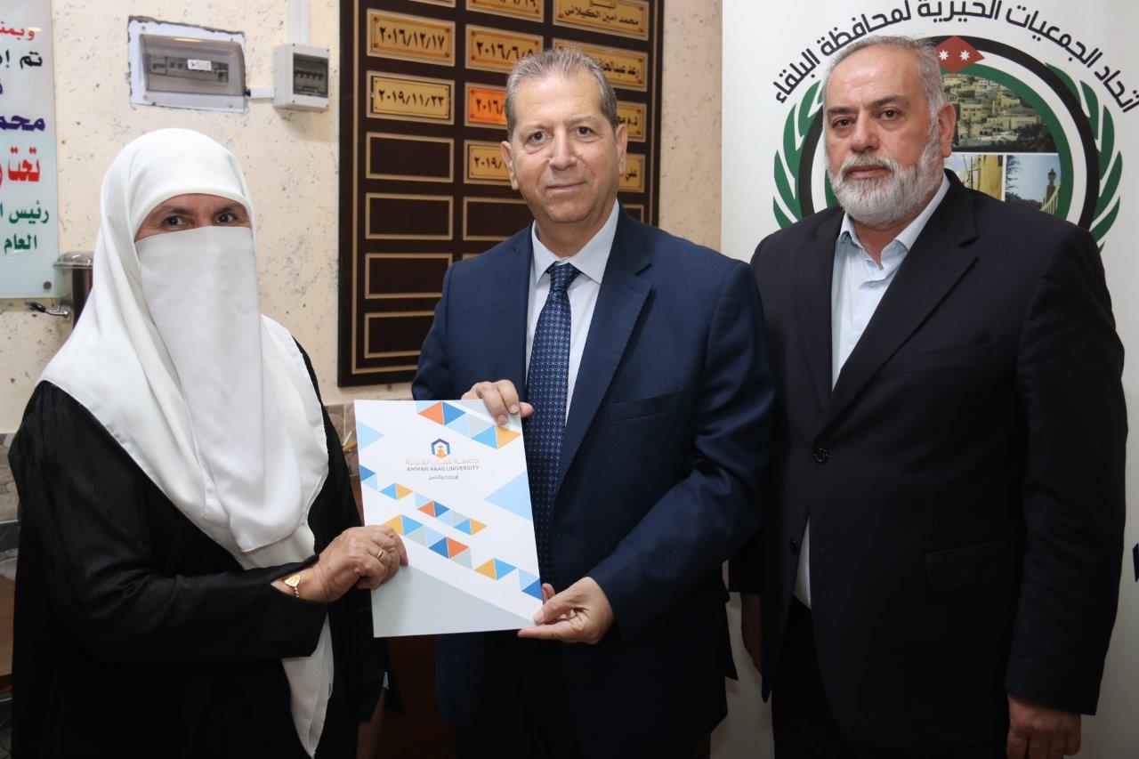 رئيس جامعة عمّان العربية يخرج المشاركين بدورة إدارة المشاريع الصغيرة والمتوسطة في البلقاء 18