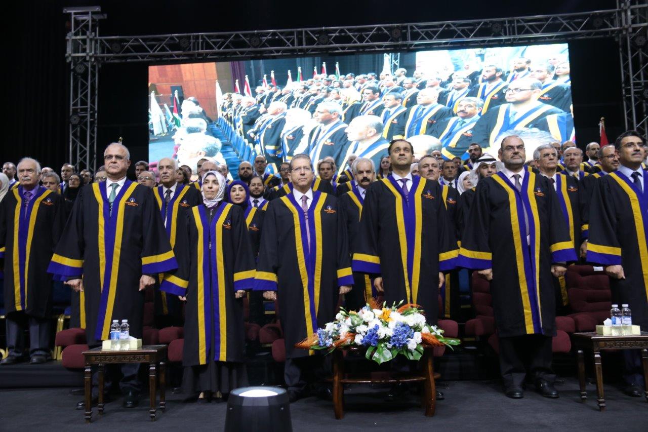 جامعة عمان العربية تحتفل بتخريج الفوج (13) من طلبة البكالوريوس والفوج (23) من طلبة الدراسات العليا1