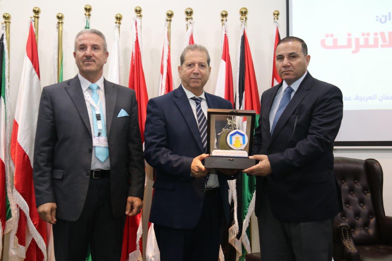 مؤتمر في "عمان العربية" يدعو إلى تغليظ العقوبات لأشكال الجرائم بالبشر عبر الانترنت11