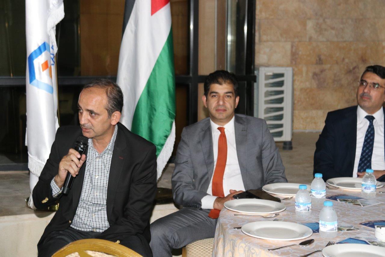 حفل رواد جامعة عمان العربية الأول9