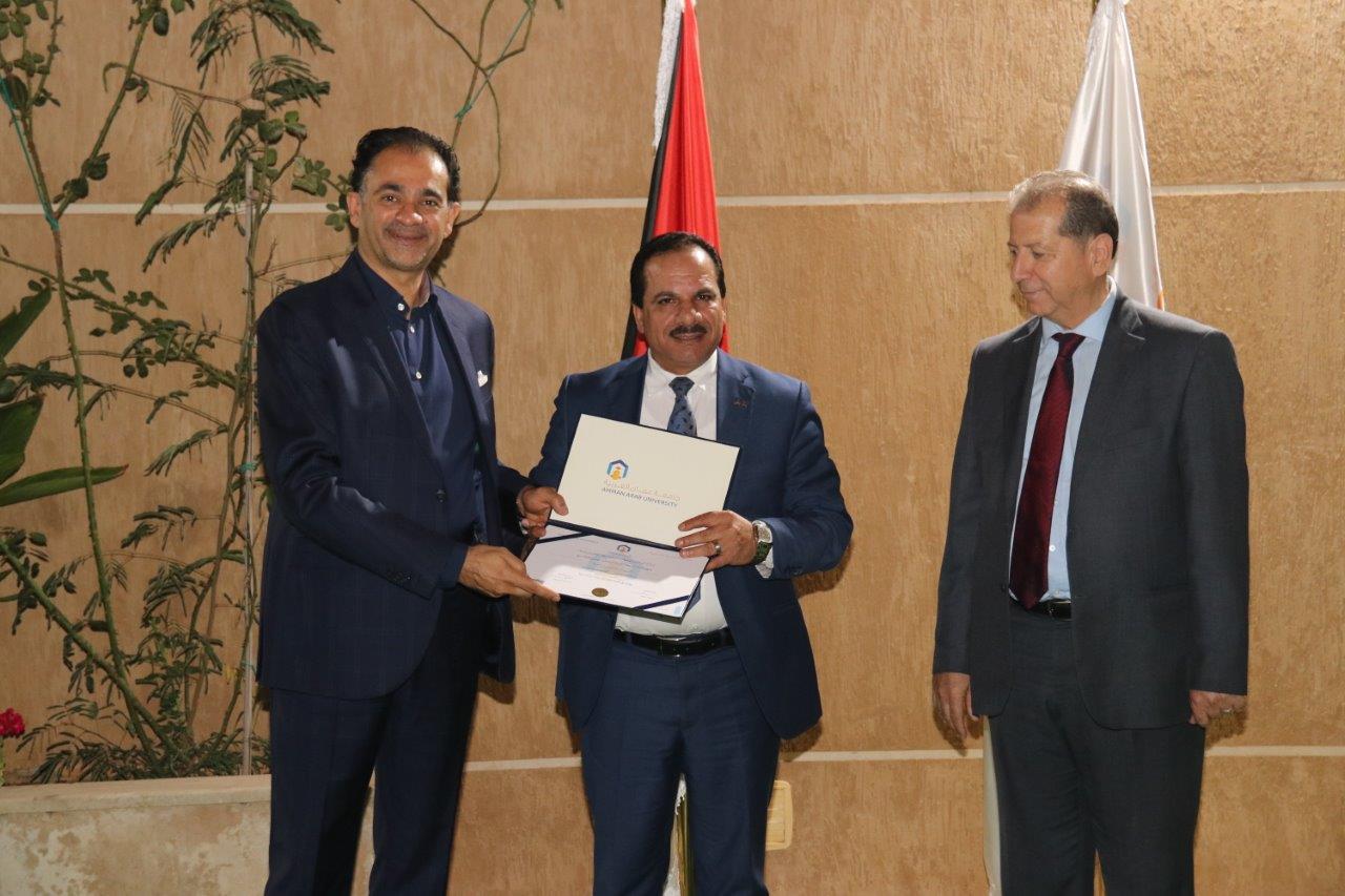 حفل رواد جامعة عمان العربية الأول15