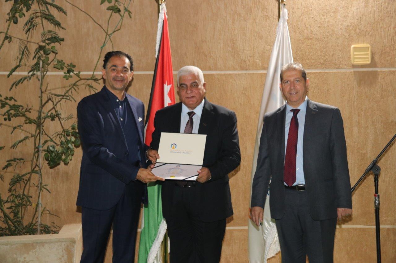 حفل رواد جامعة عمان العربية الأول24