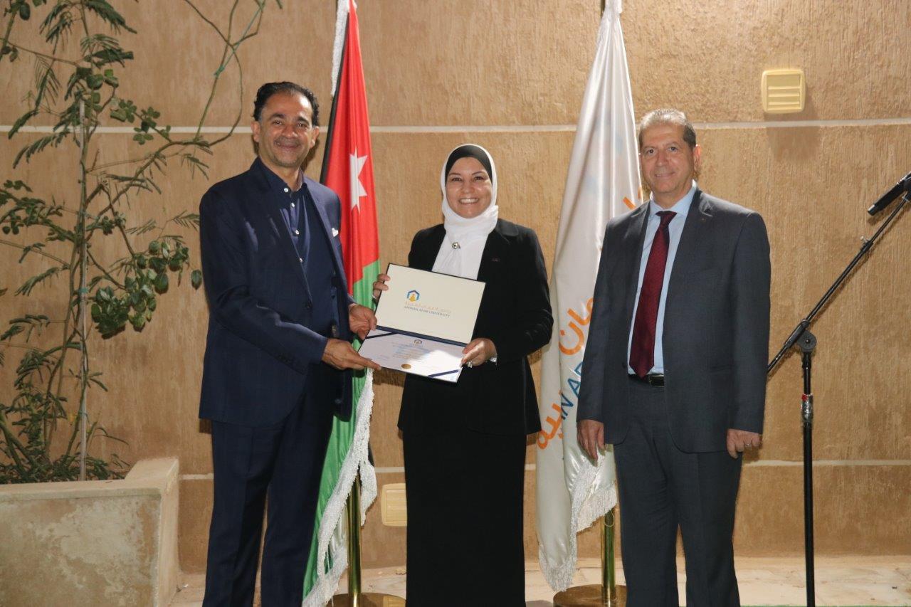 حفل رواد جامعة عمان العربية الأول32