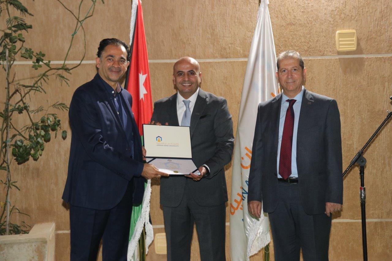 حفل رواد جامعة عمان العربية الأول36