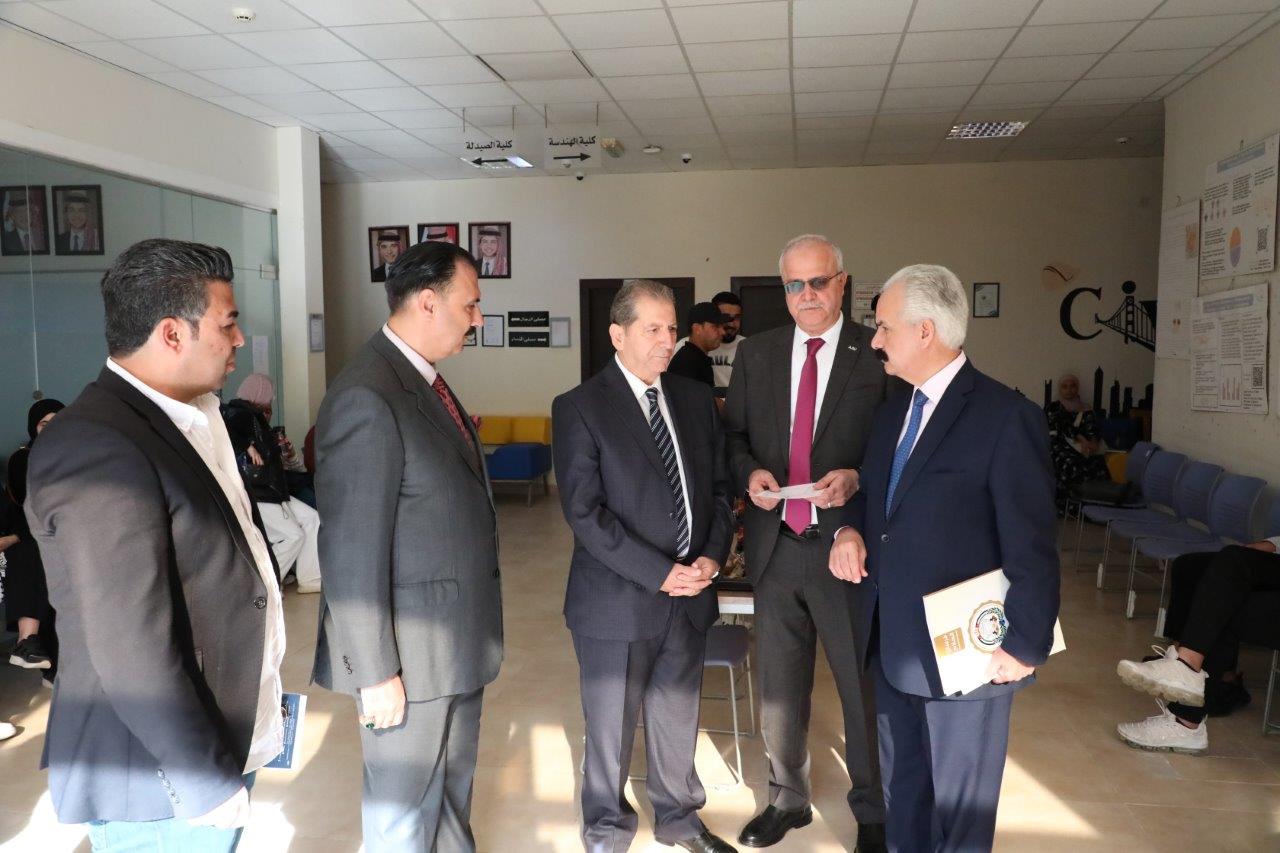 حملة التبرع بالدم للأشقاء في غزة من جامعة عمان العربية 9